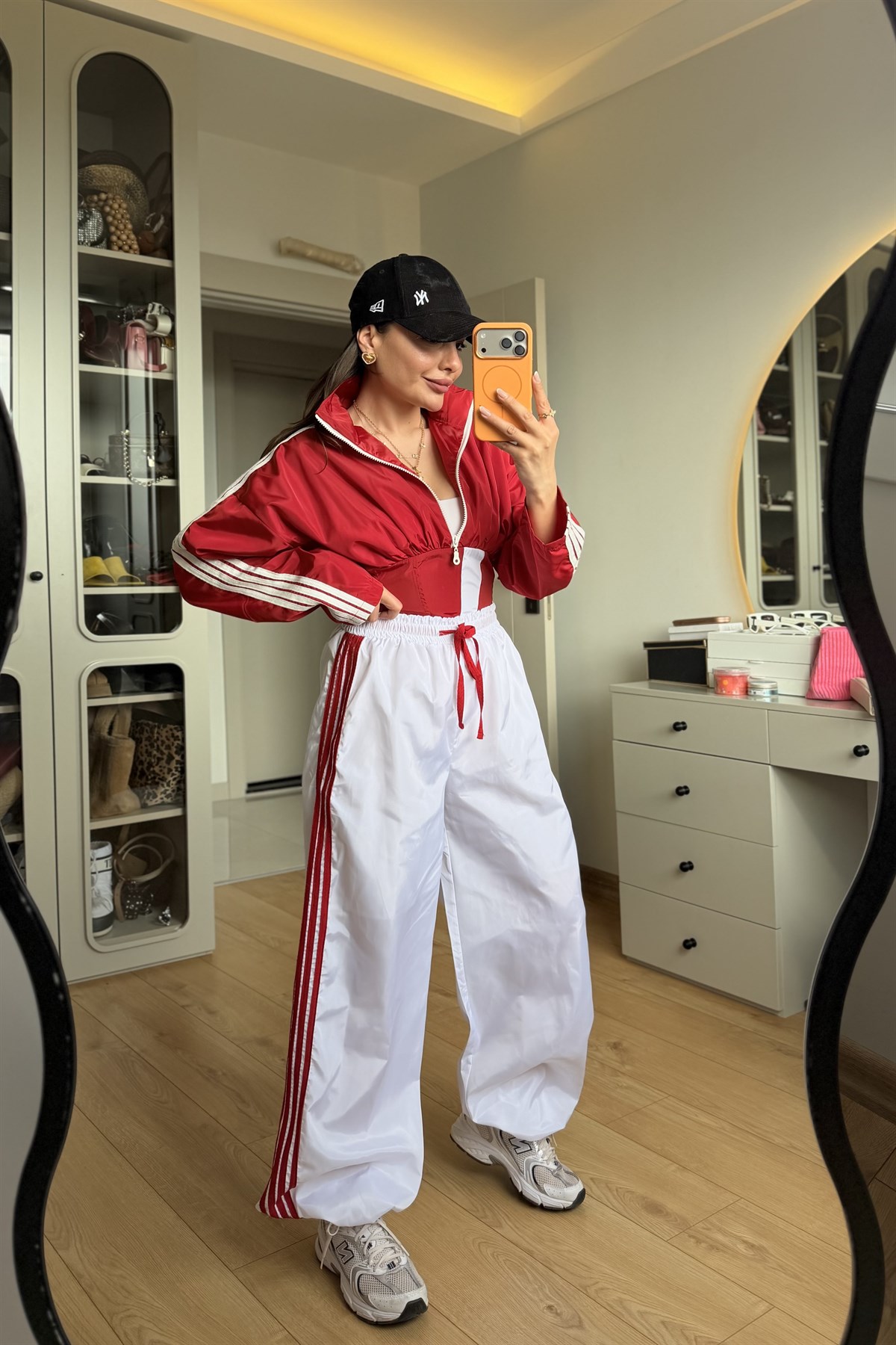 Luanda Kırmızı Paraşüt Şeritli Spor Takım