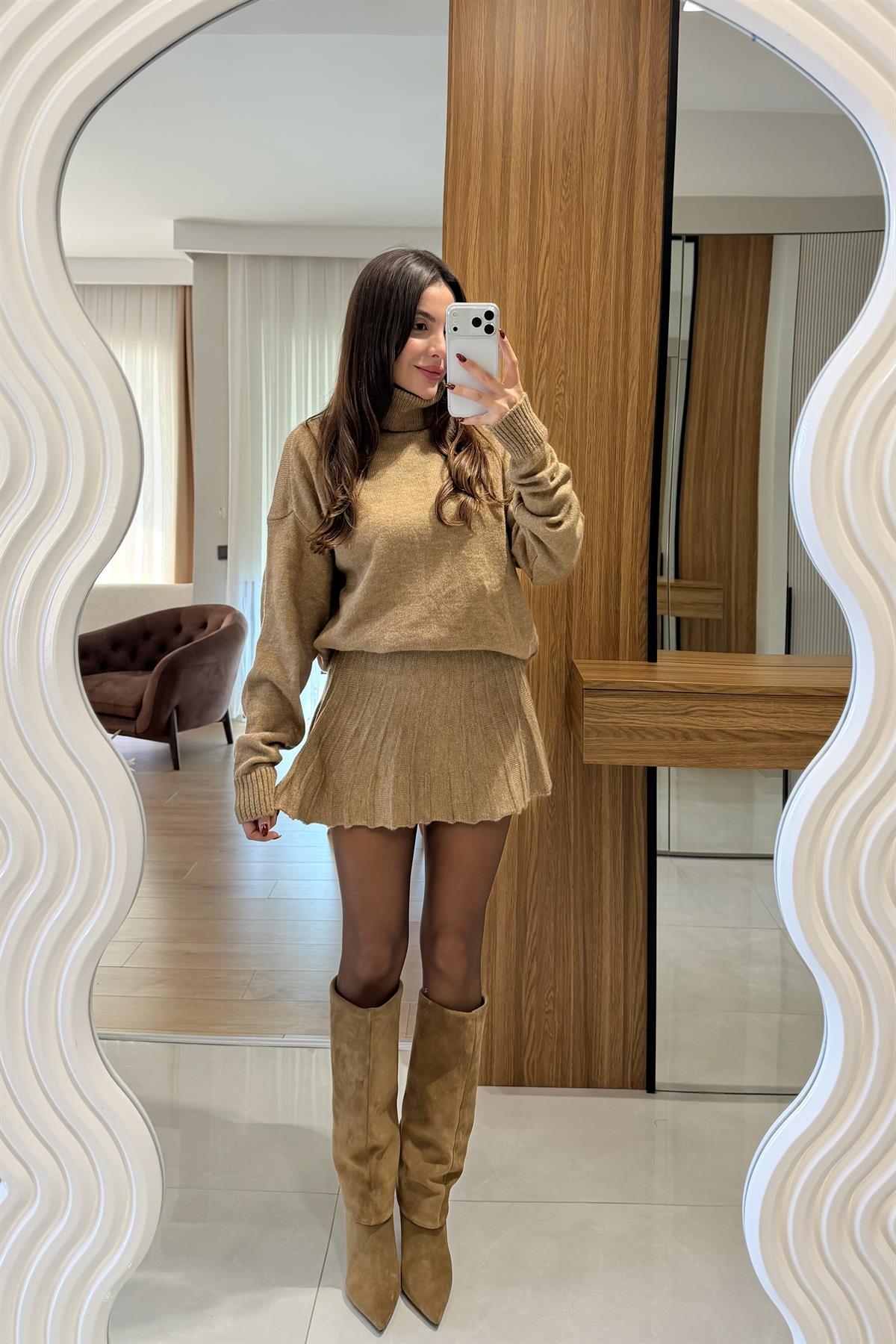 Lucien Camel Balıkçı Yaka Triko Etekli Takım