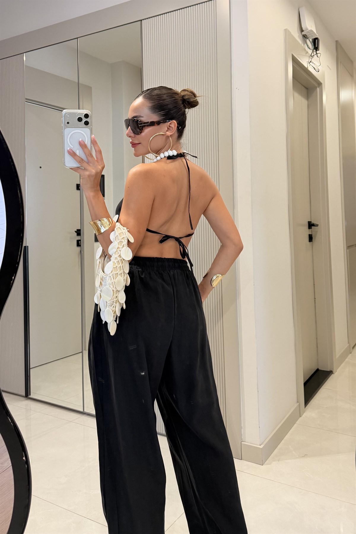 Lucienne Siyah Boncuk Detaylı Halter Yaka Takım