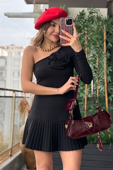 Ludovica Gül Broşlu Tek Kol Bluz - Siyah