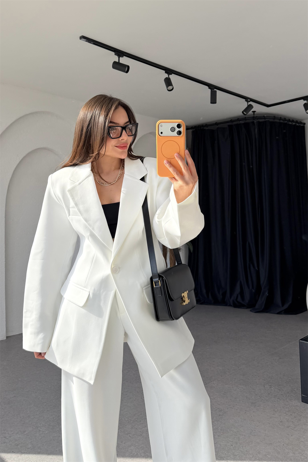 Luise Beyaz Vatkalı Premium Blazer 