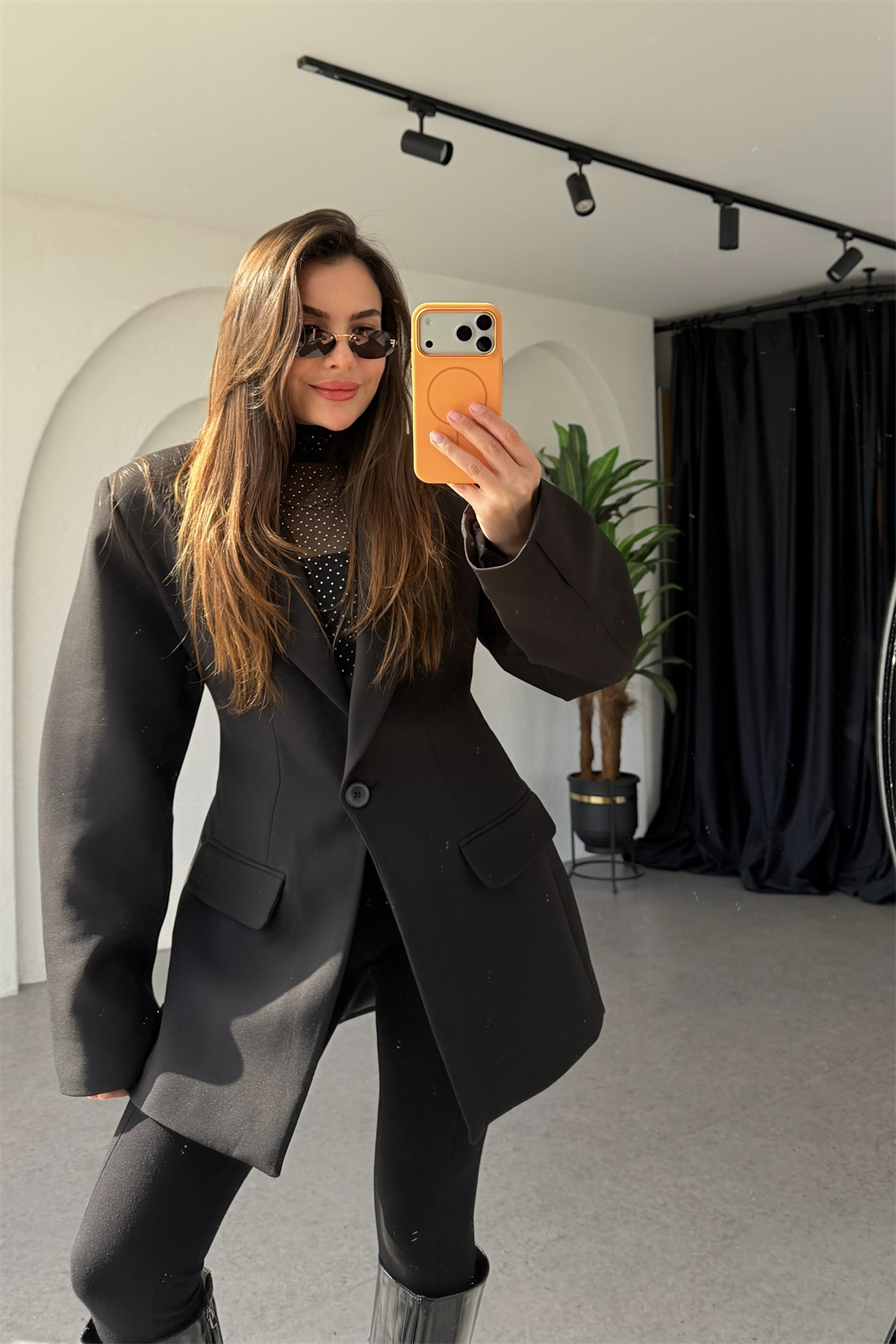 Luise Siyah Vatkalı Premium Blazer 