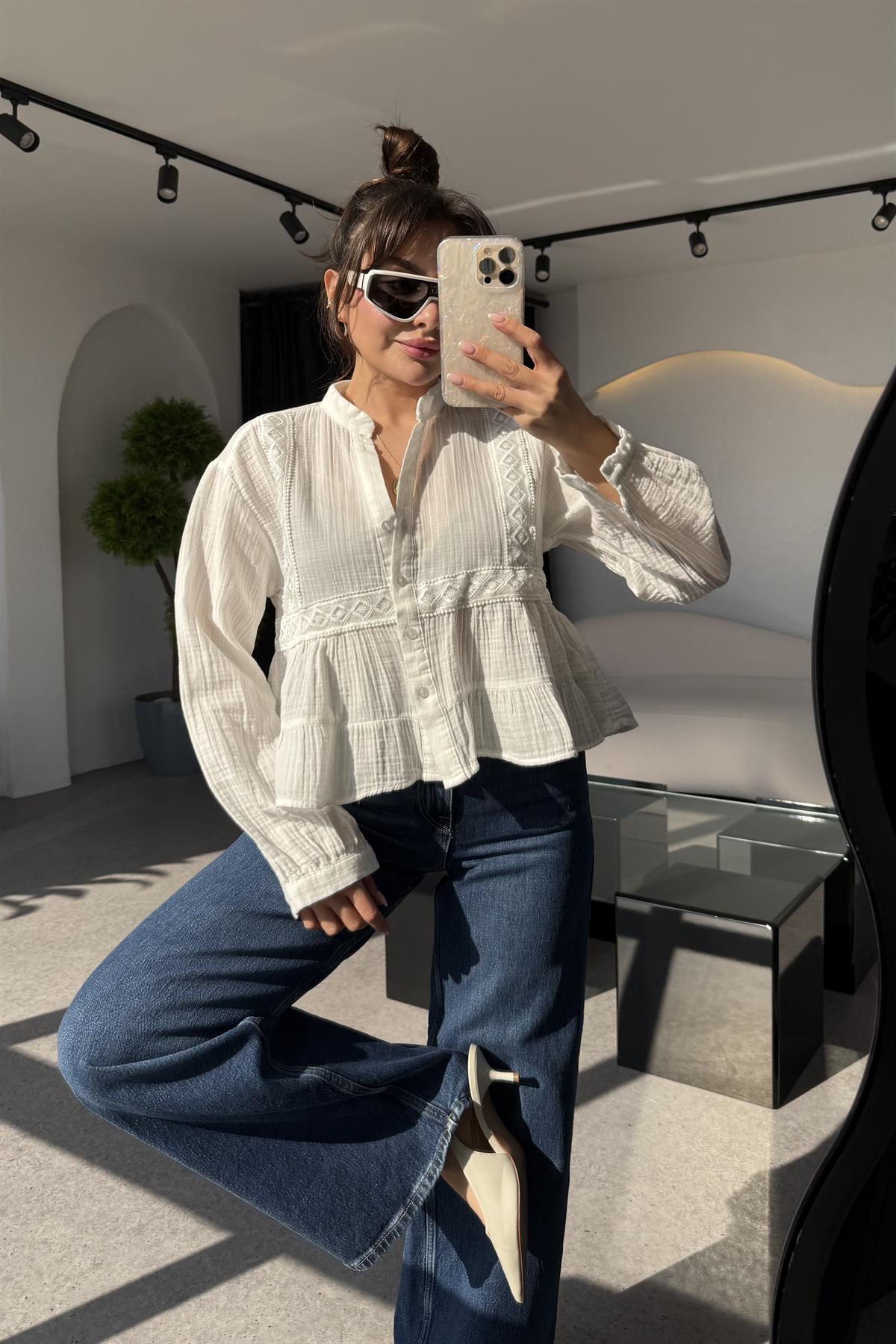 Luke Beyaz Dantel Detay Gömlek