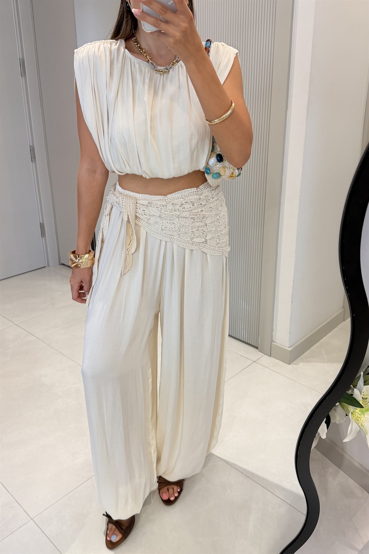 Lumea Krem Şalvar Crop Takım