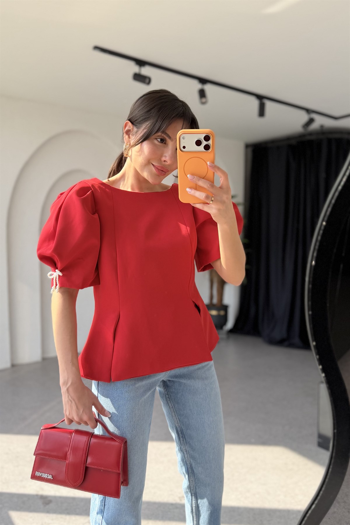 Lunabel Kırmızı Balon Kol İnci Detaylı Bluz