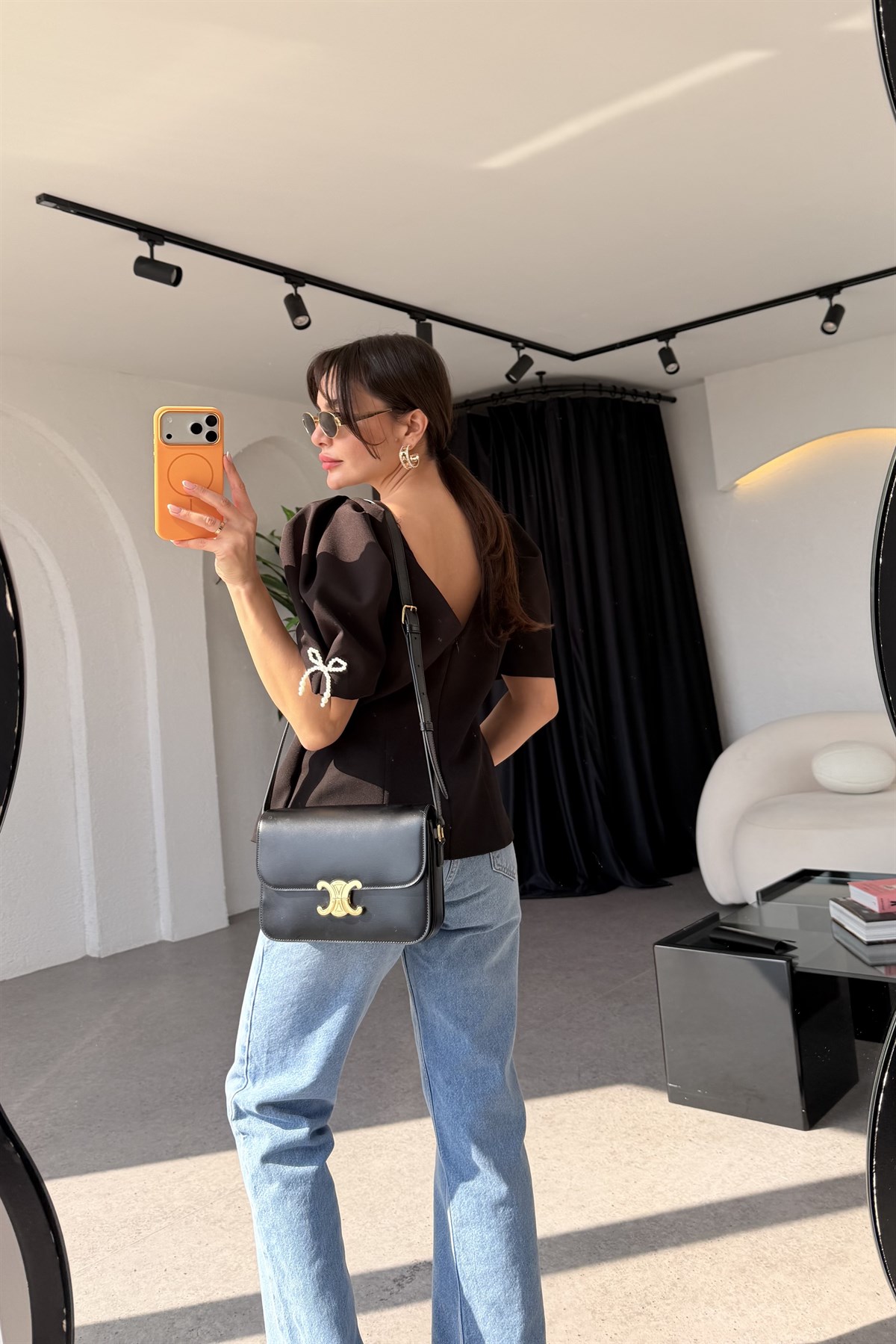 Lunabel Siyah Balon Kol İnci Detaylı Bluz