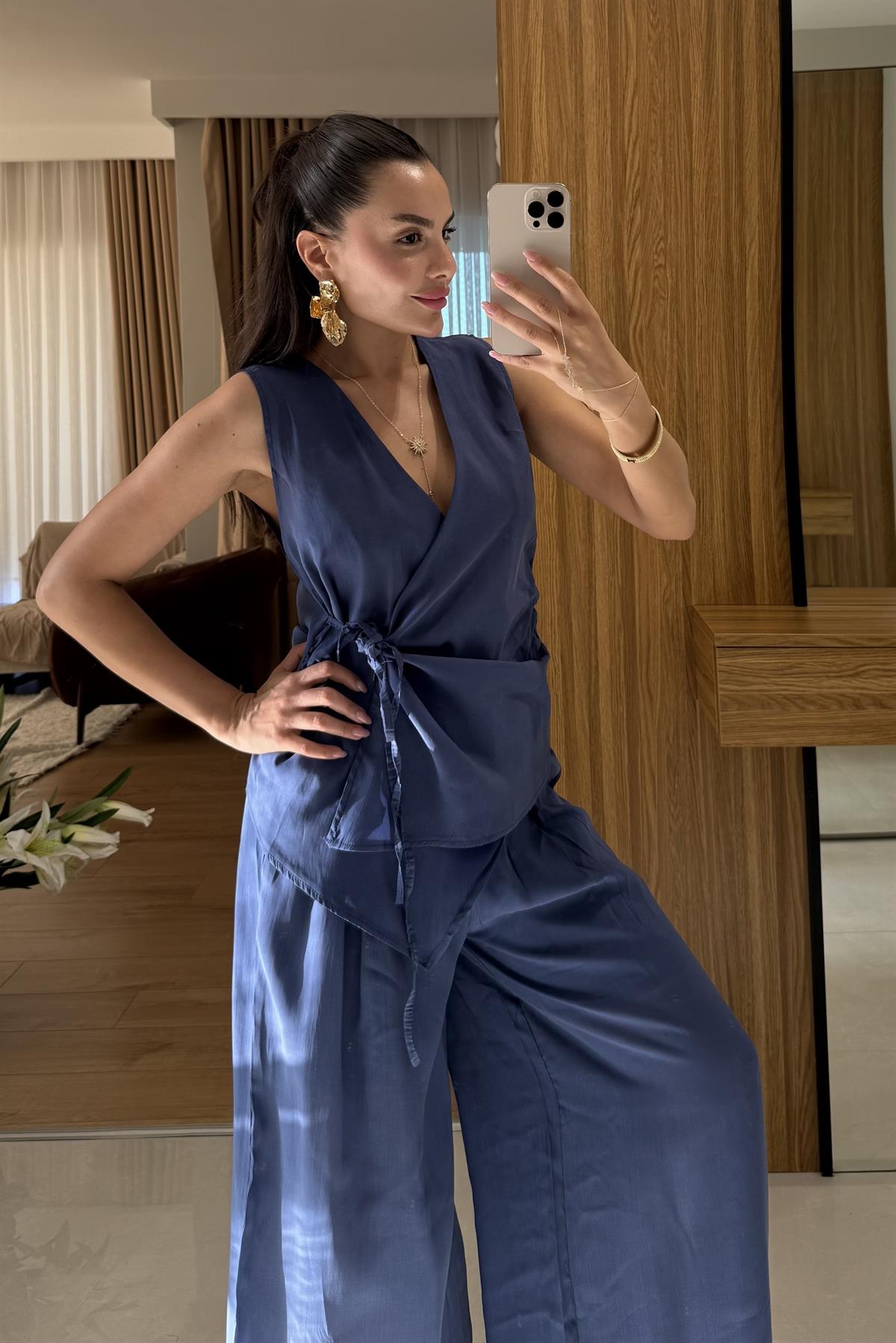 Lunea Lacivert Bağlamalı Tensel Takım