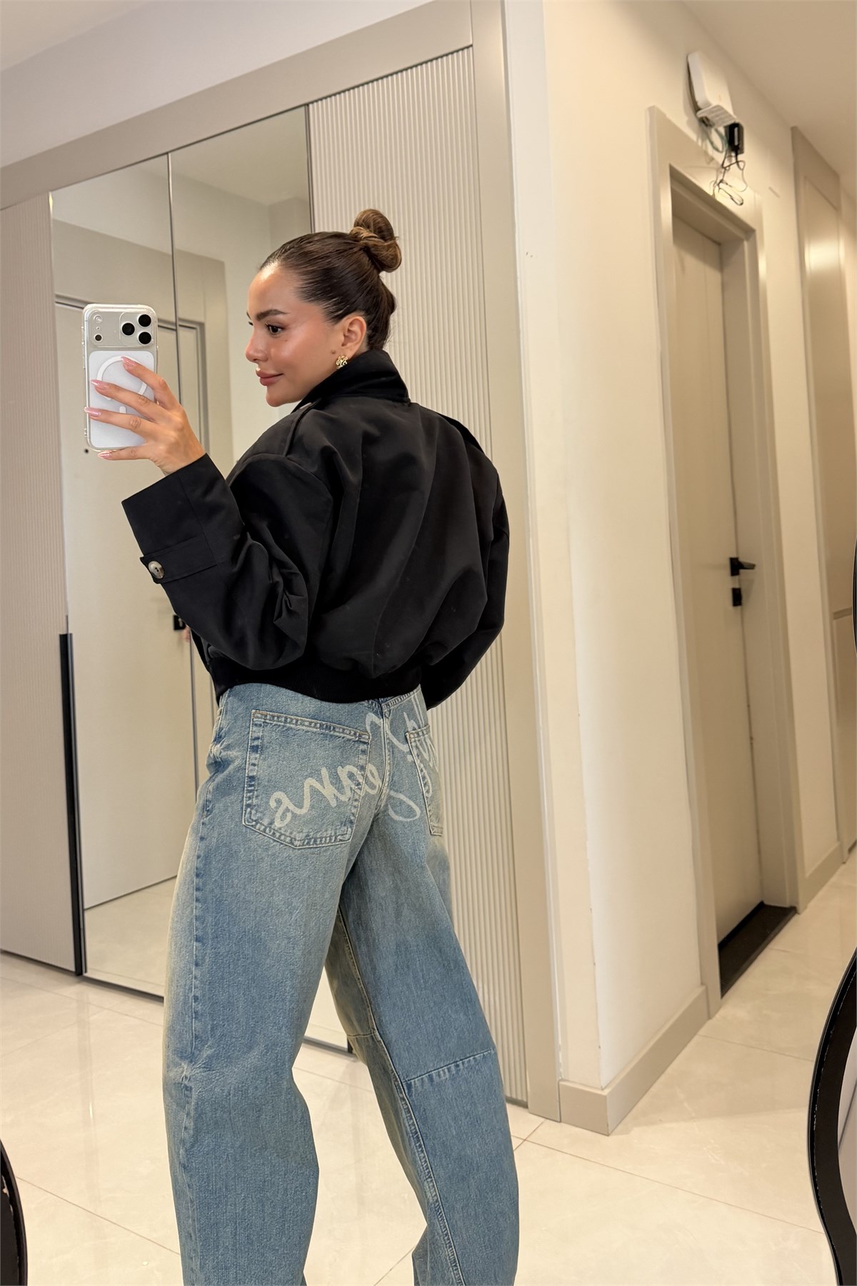 Lunessa Yıkamalı Baggy Arkası Yazı Detaylı Jean