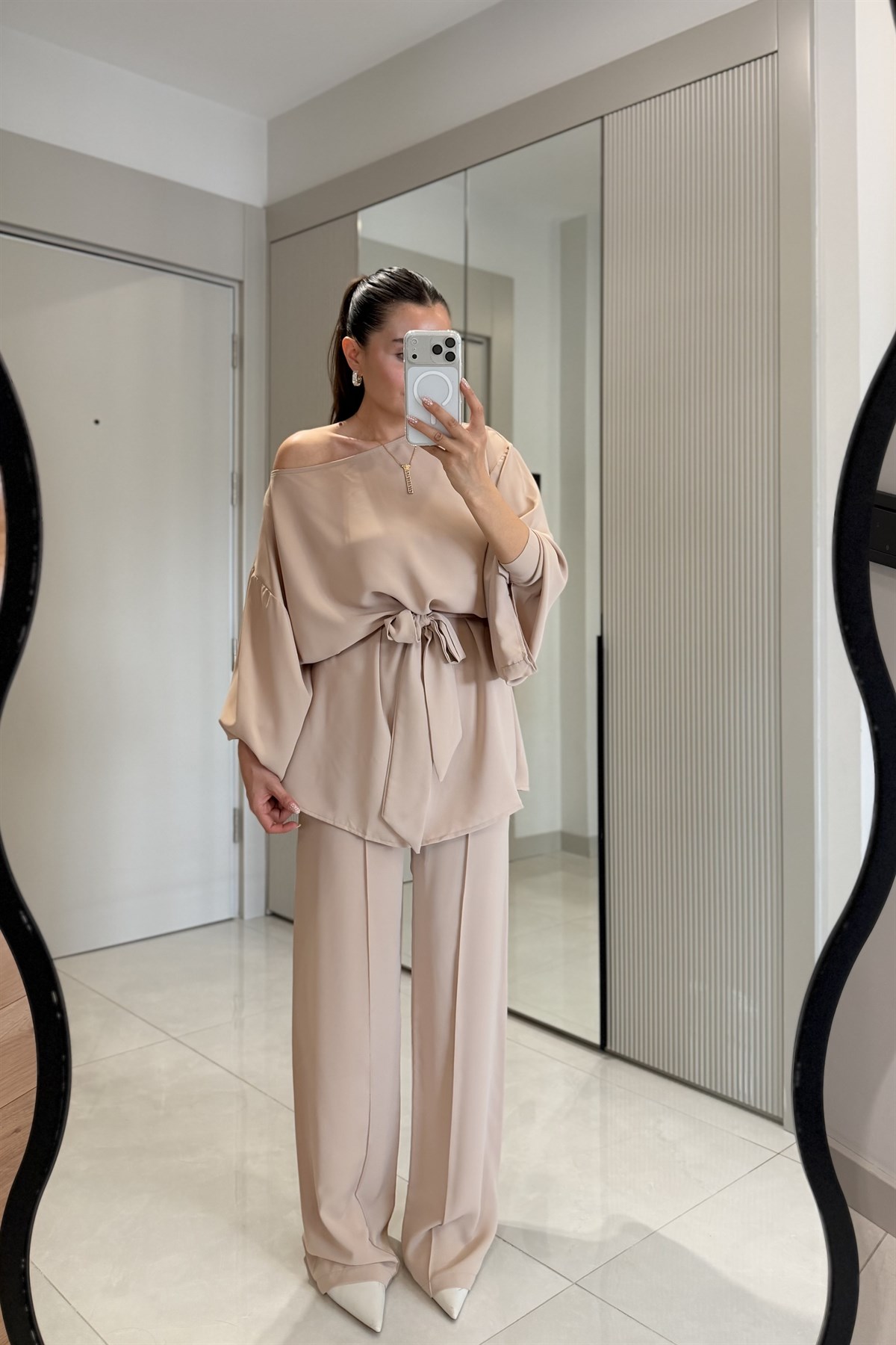 Lunox Taş Kuşaklı Asimetrik Takım