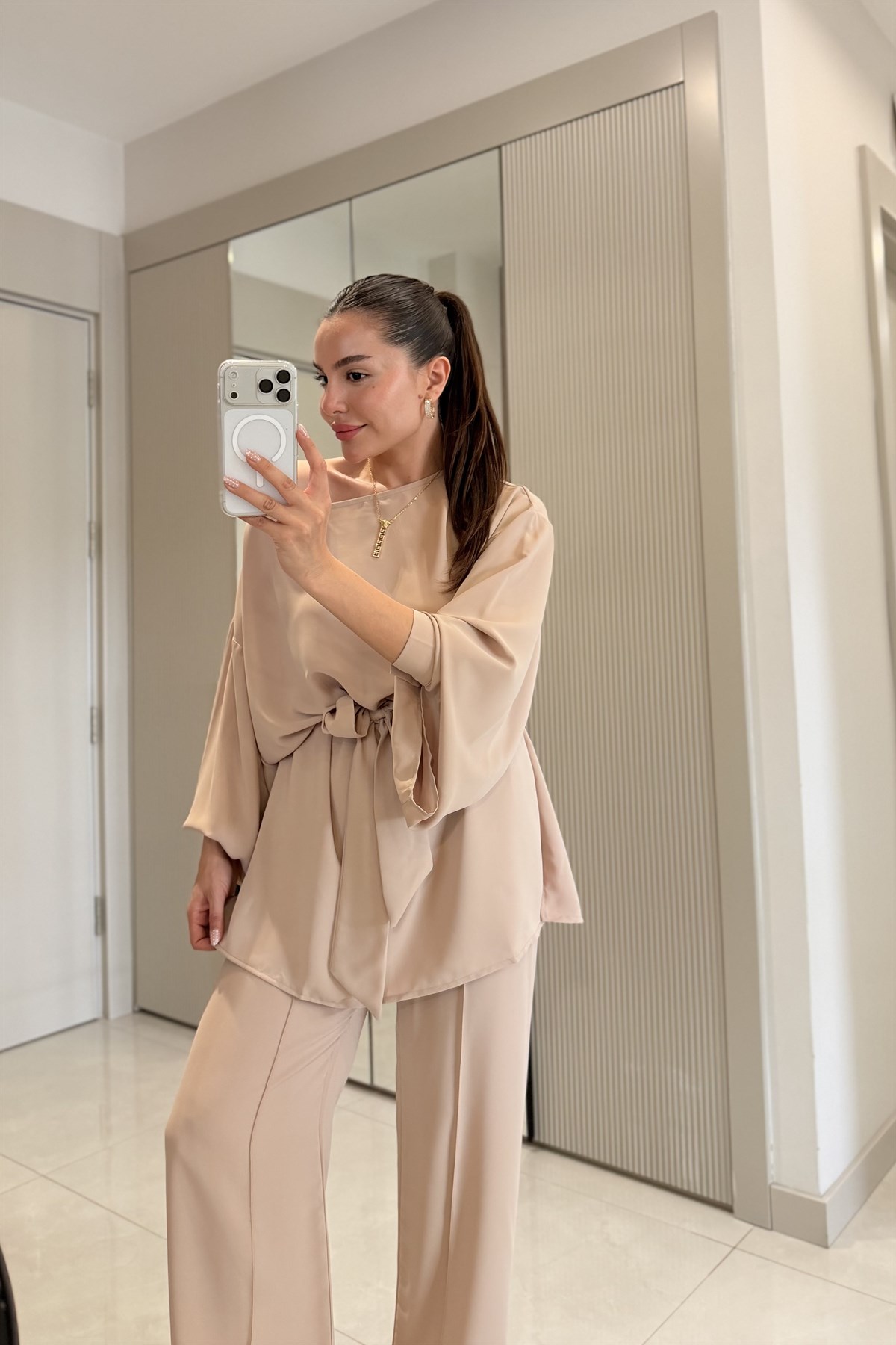 Lunox Taş Kuşaklı Asimetrik Takım