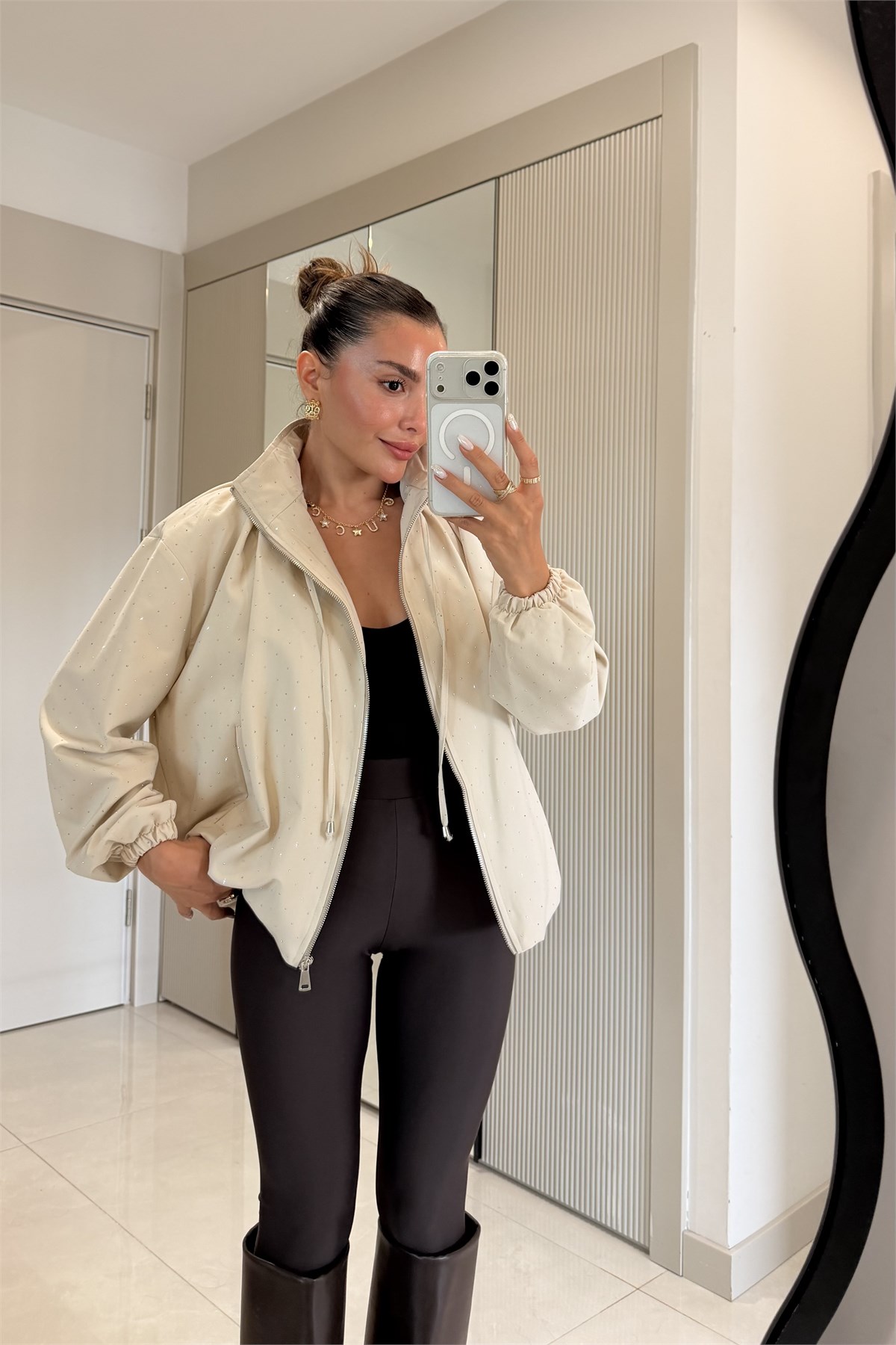 Lurine Bej Taşlı Bomber Ceket