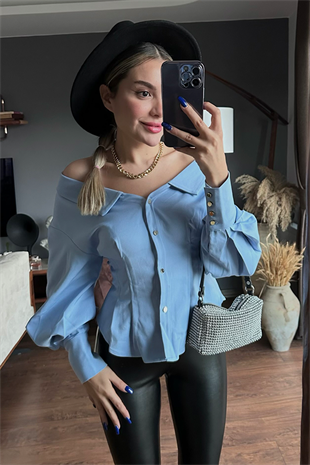 Madonna yaka belden oturtmalı mavi gömlek