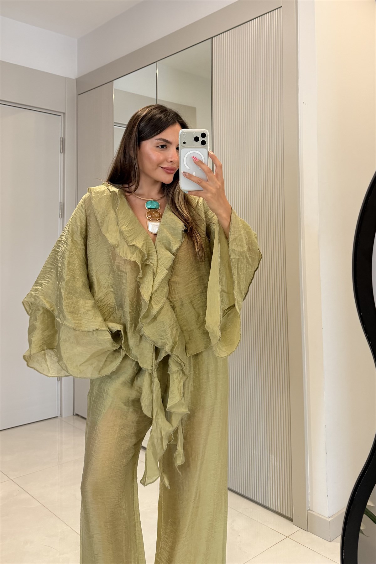 Maelis Haki Volan Detaylı İkili Takım