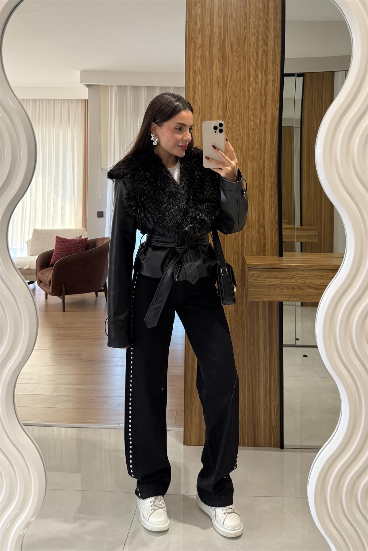 Maggie Siyah Zımba Detaylı Jean