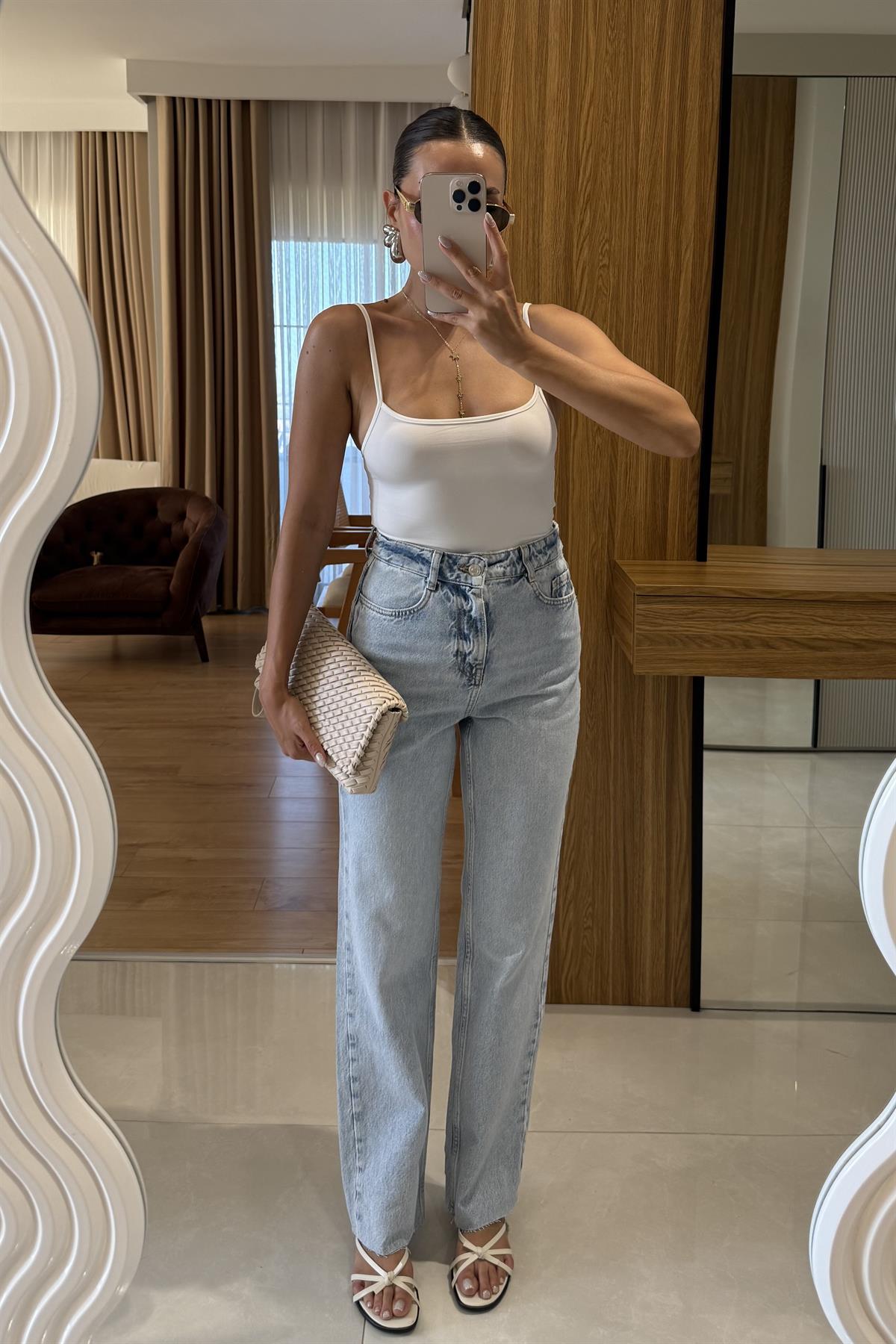 Magie Lightblue Straight Jean