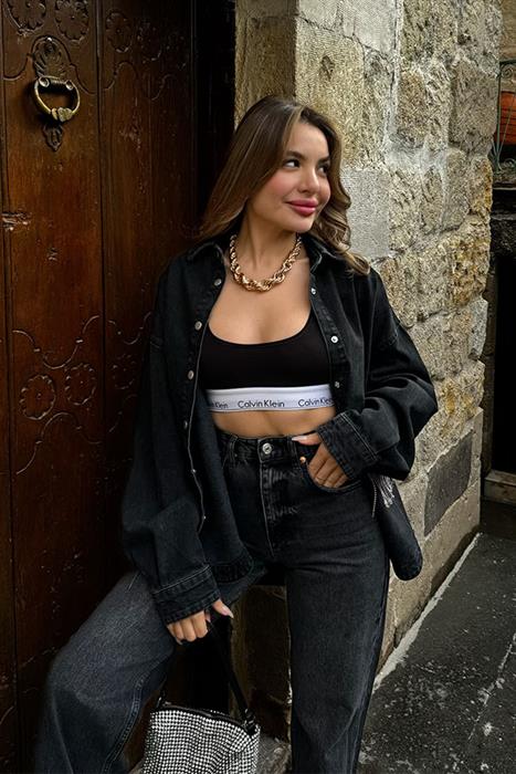 Maika Arkası Taşlı Siyah Kot Ceket