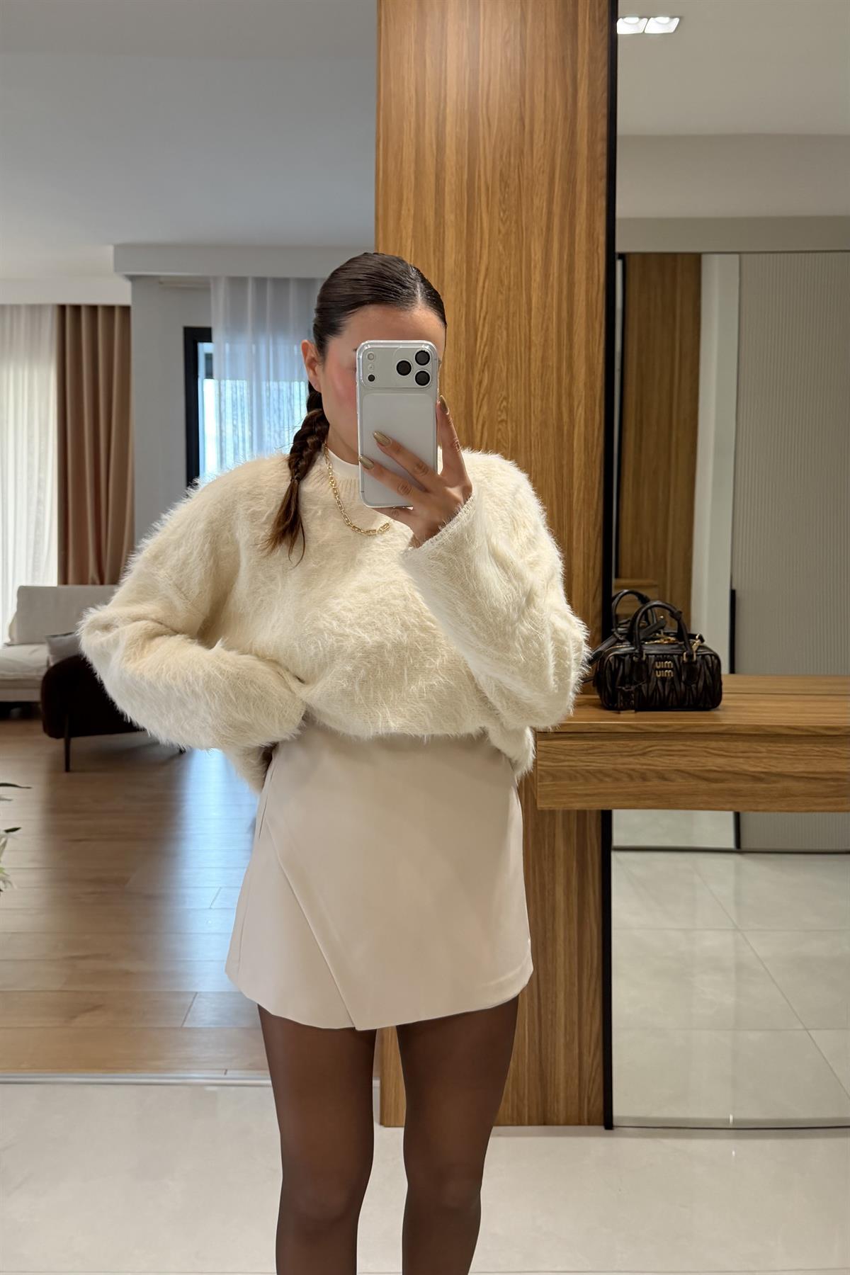 Majid Bej Asimetrik Şort Etek