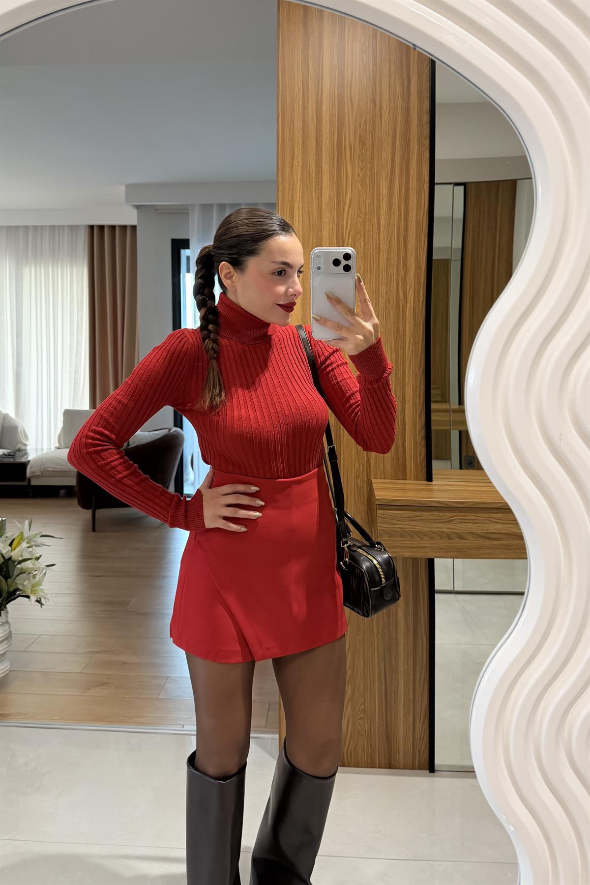 Majid Kırmızı Asimetrik Şort Etek