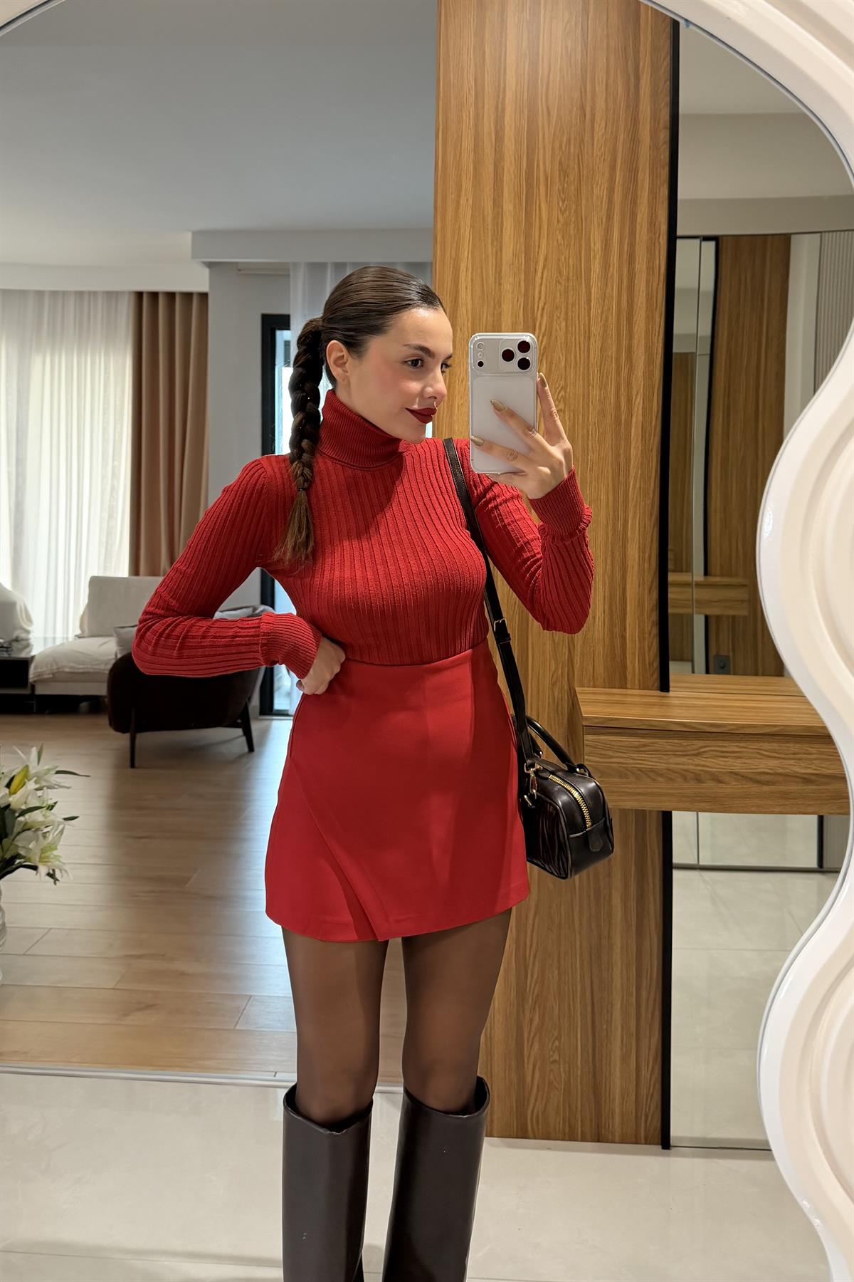 Majid Kırmızı Asimetrik Şort Etek