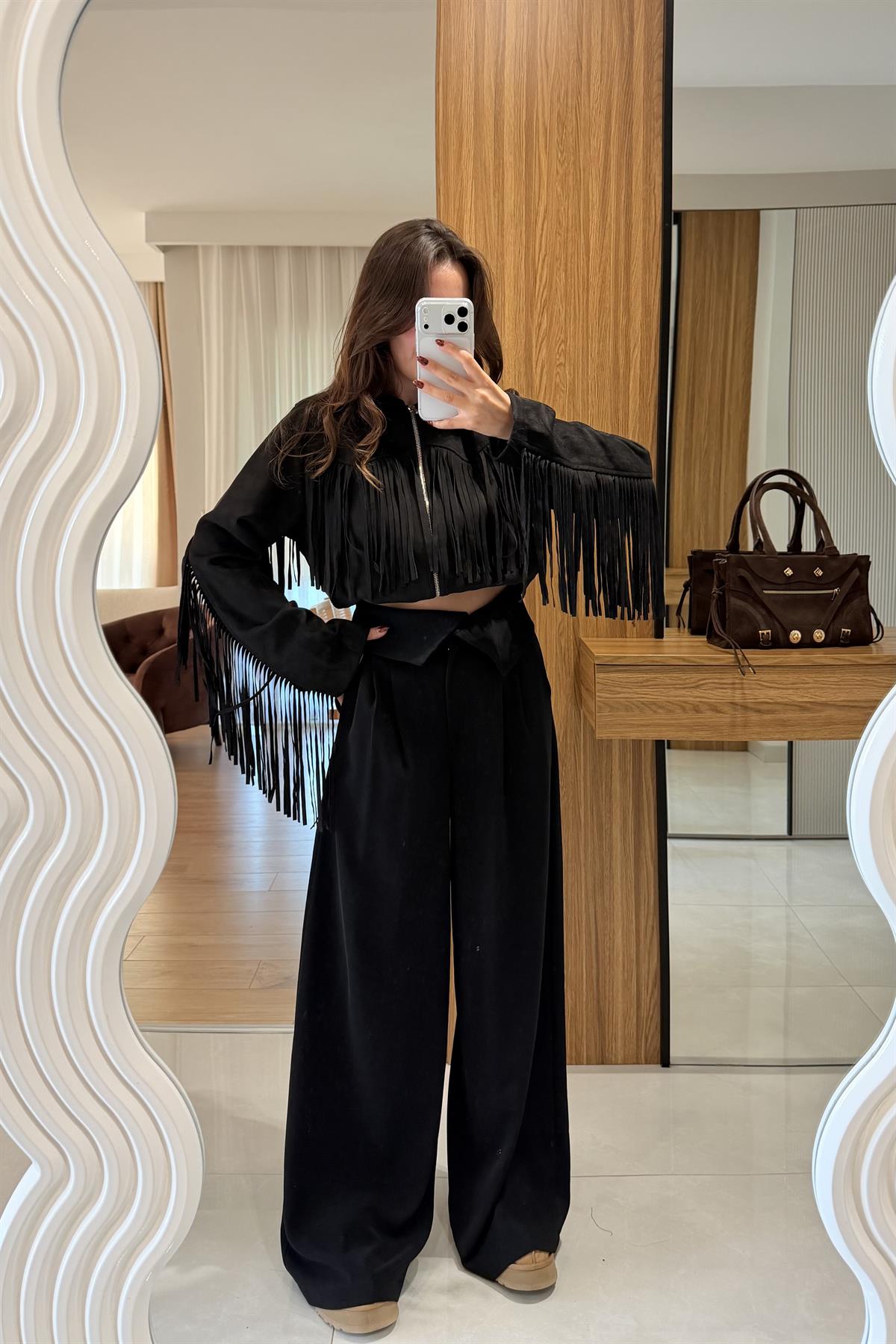 Malive Siyah Süet Püsküllü Ceket