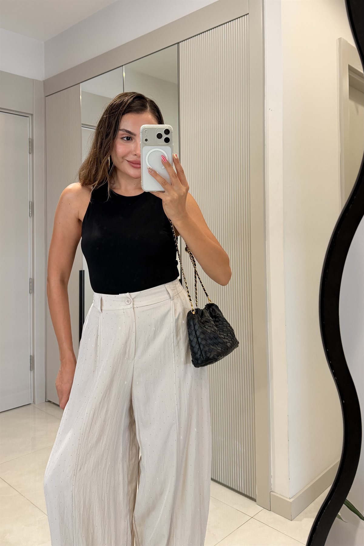 Manusa Bej Taşlı Bol Paça Pantolon