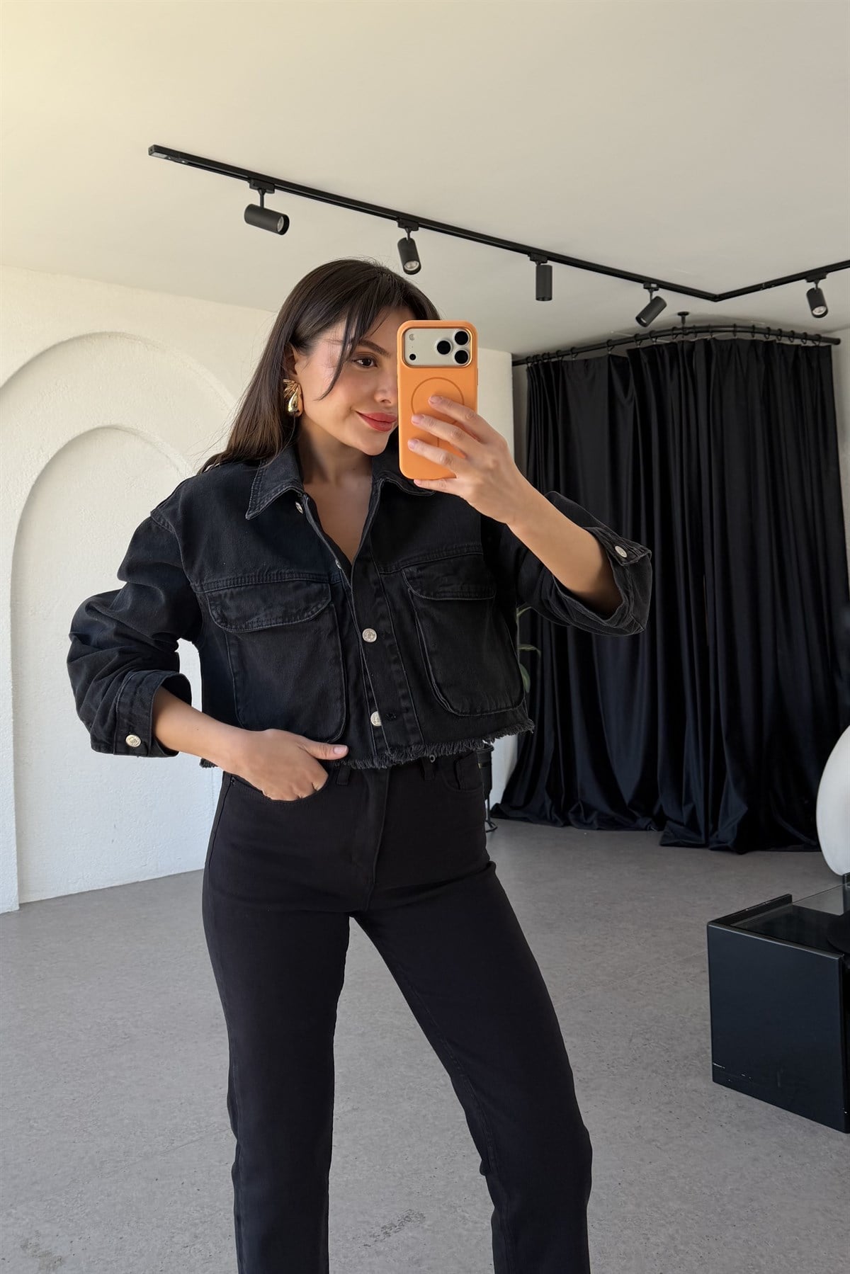 Manusha Siyah Denim Crop Ceket