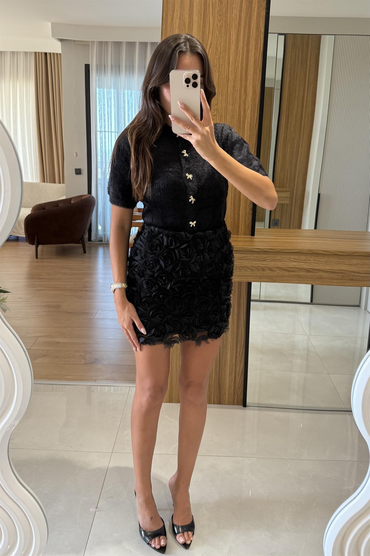 Marbella Siyah Kabartma Gül Detaylı Mini Etek