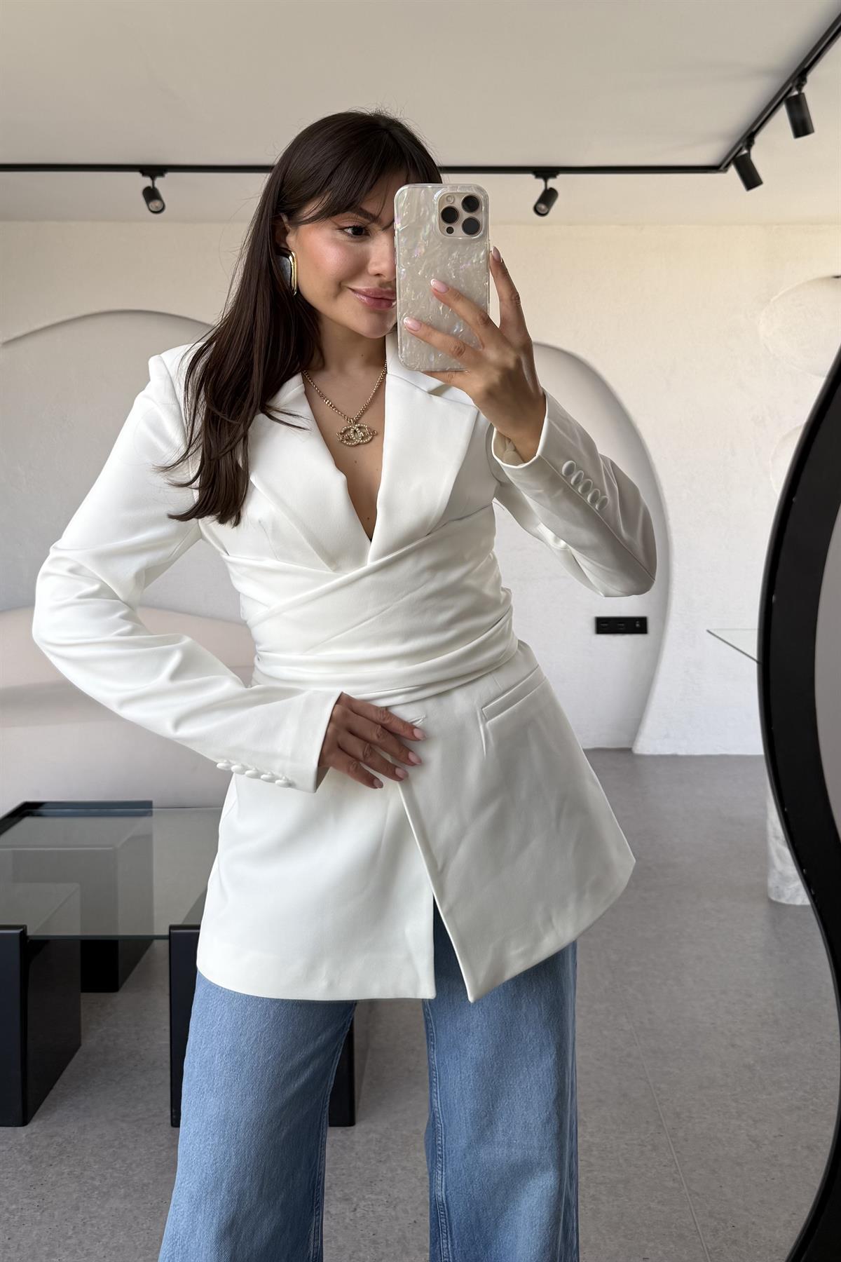 Mariel Beyaz Bağlamalı Premium Blazer Ceket