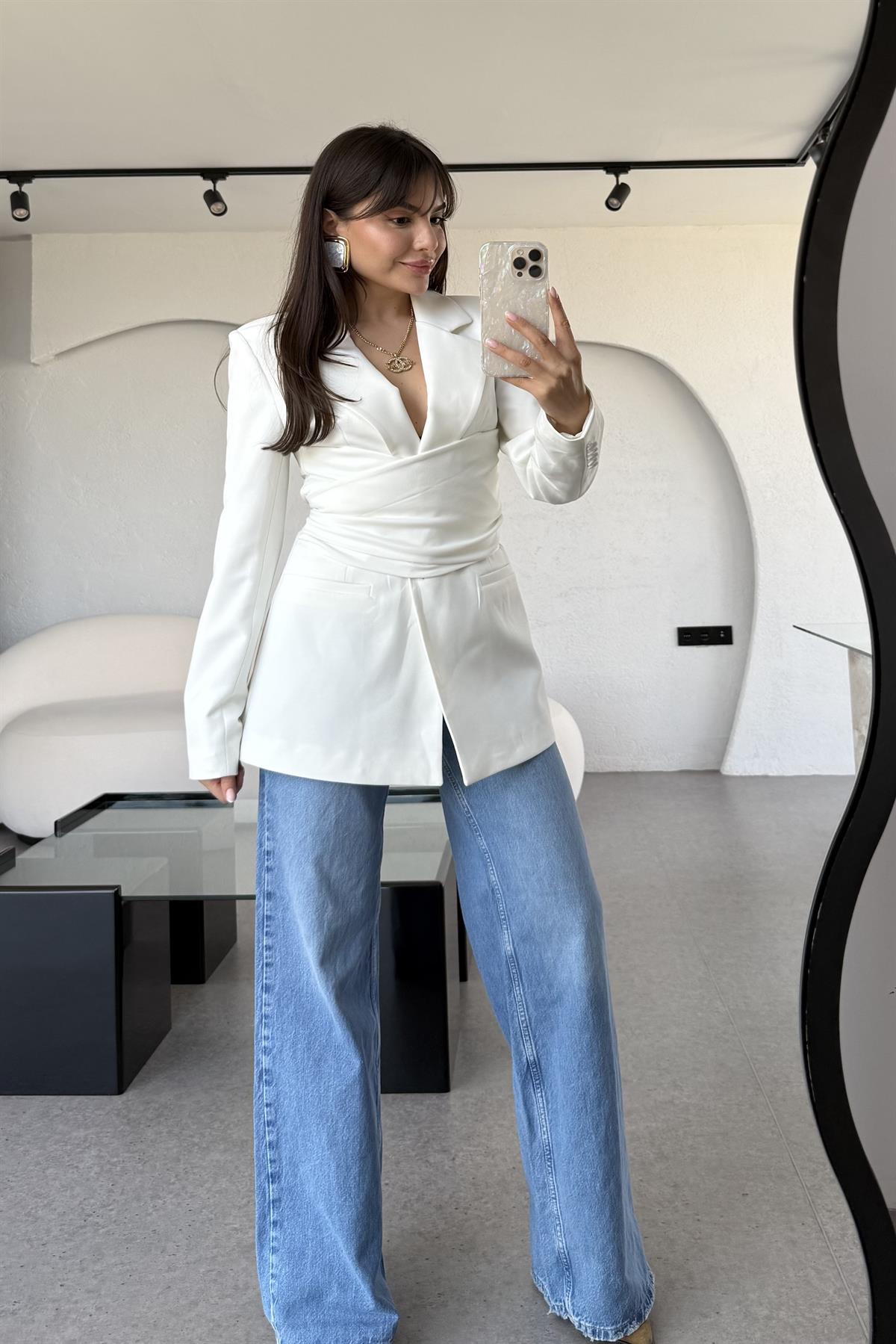 Mariel Beyaz Bağlamalı Premium Blazer Ceket