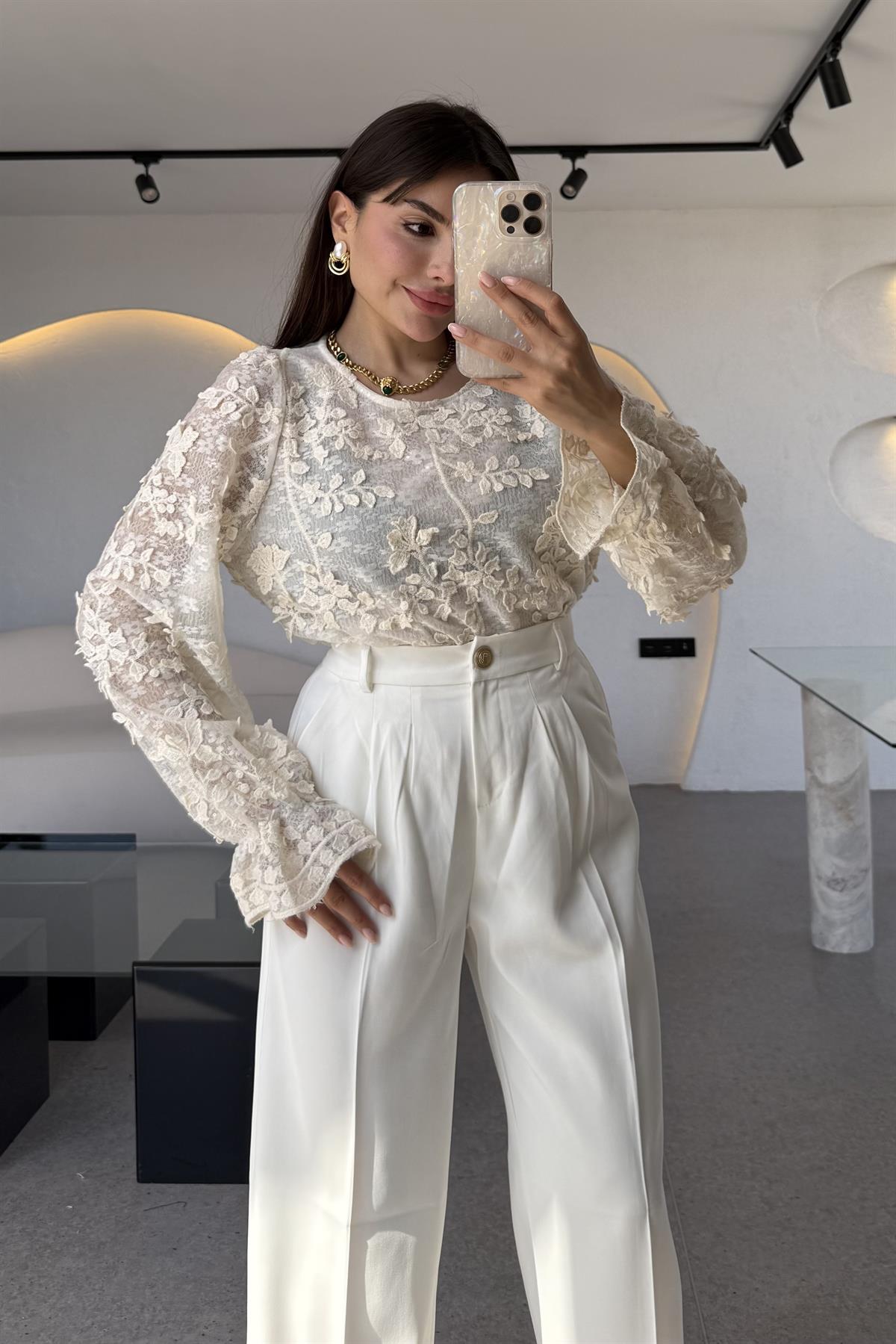 Marisa Üç Boyutlu Tasarım Gömlek