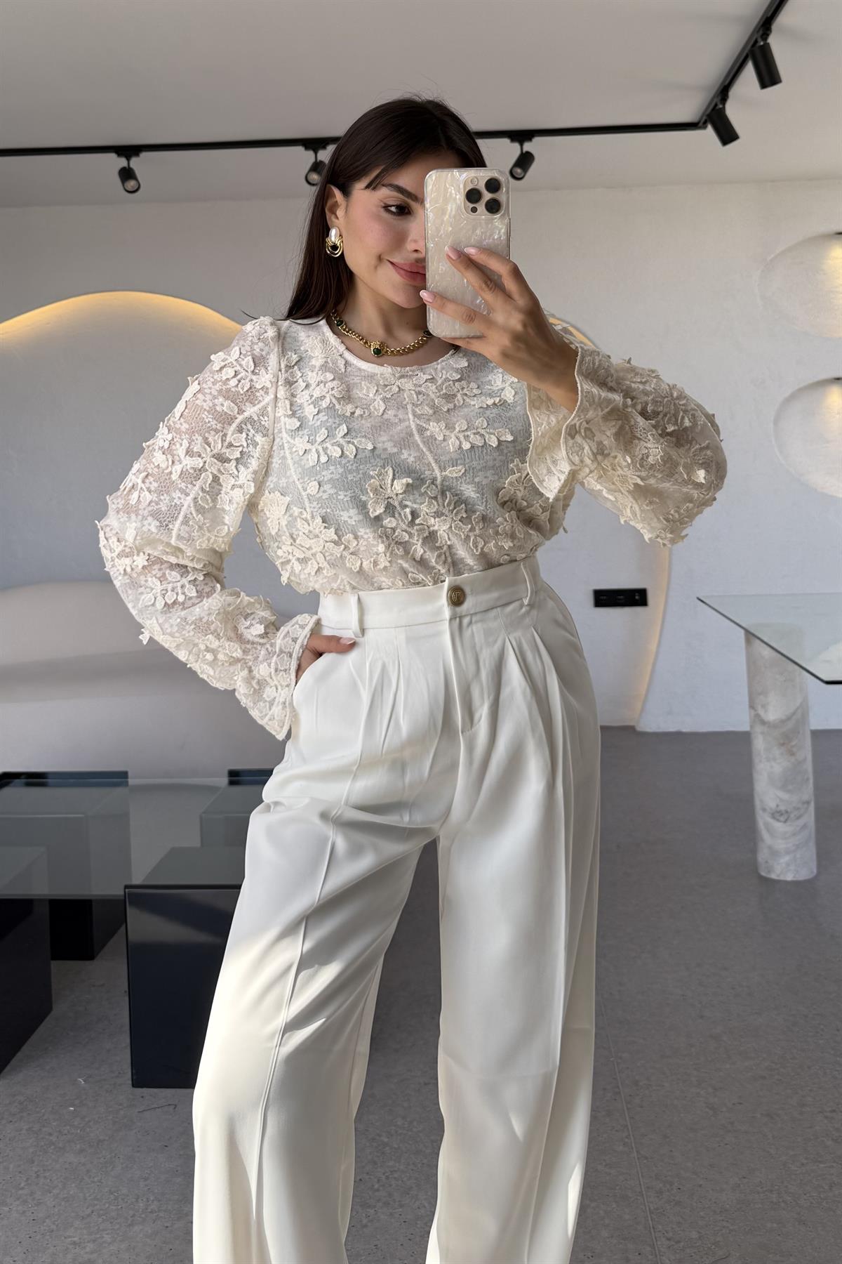 Marisa Üç Boyutlu Tasarım Gömlek