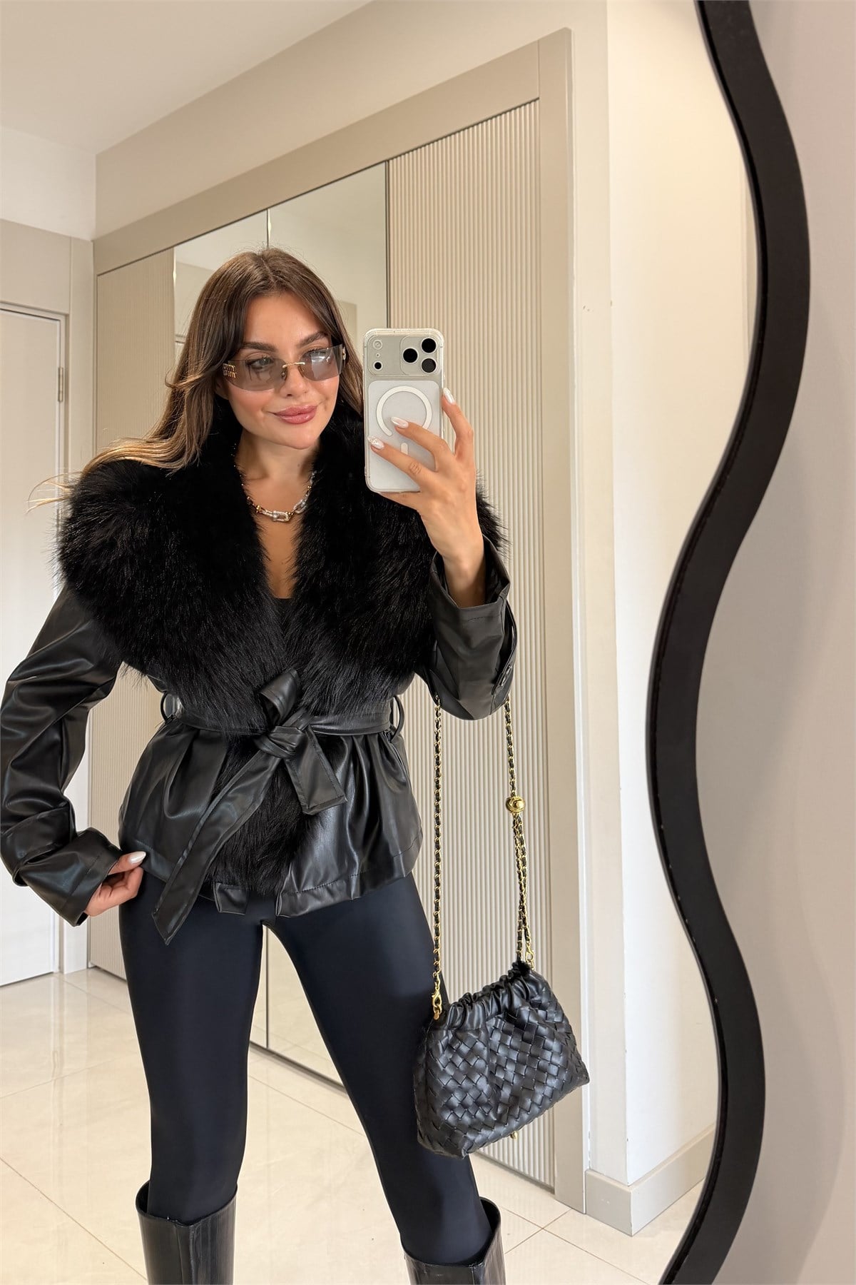 Marise Siyah Kürk Yakalı Kemerli Deri Ceket