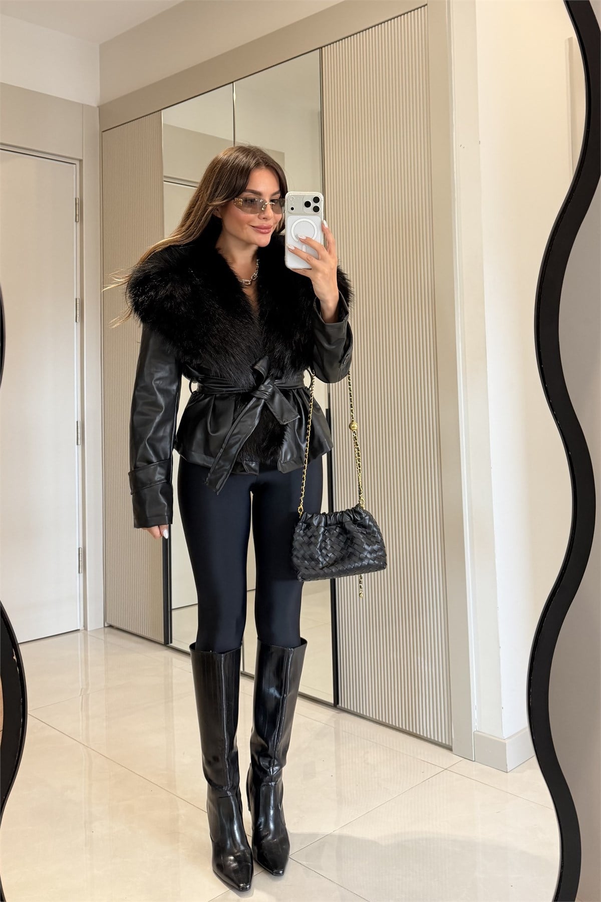 Marise Siyah Kürk Yakalı Kemerli Deri Ceket