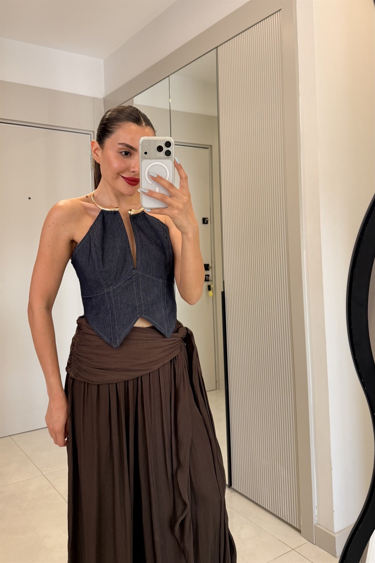Martha Kolye Yaka Detaylı Denim Bluz