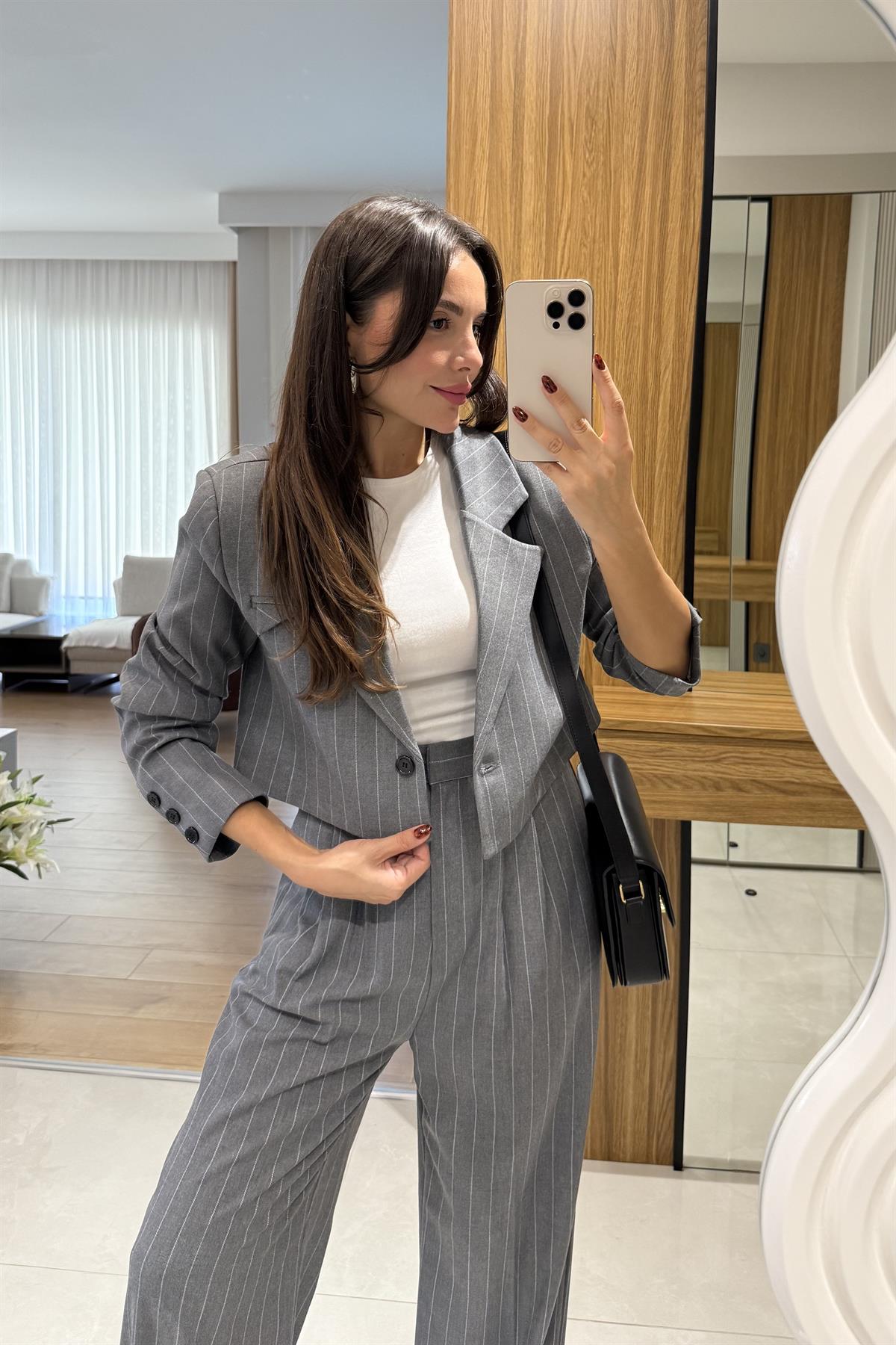 Medusa Gri Çizgili Blazer Pantolon Takım