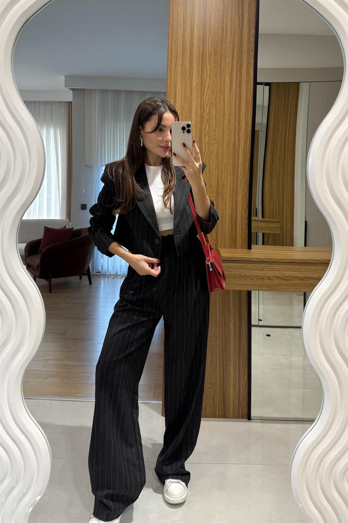 Medusa Siyah Çizgili Blazer Pantolon Takım