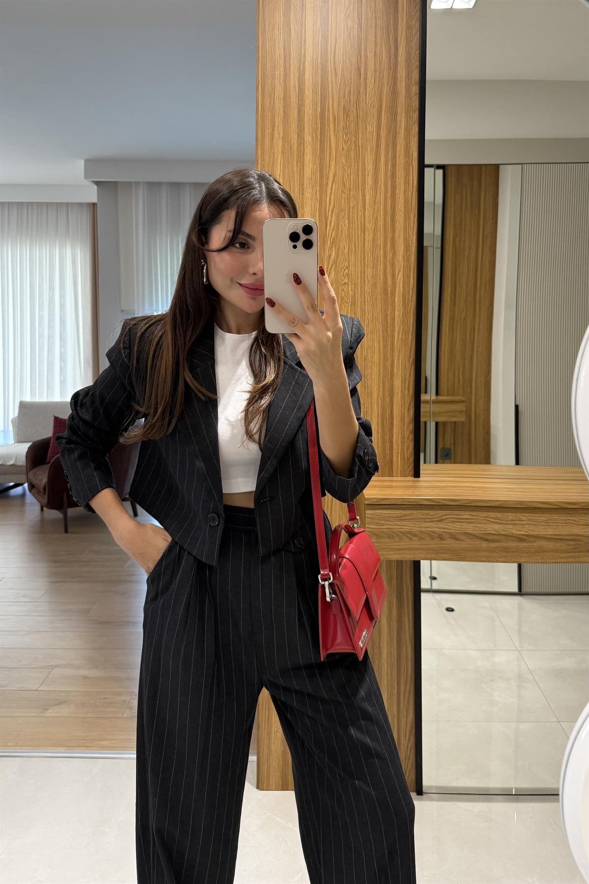 Medusa Siyah Çizgili Blazer Pantolon Takım