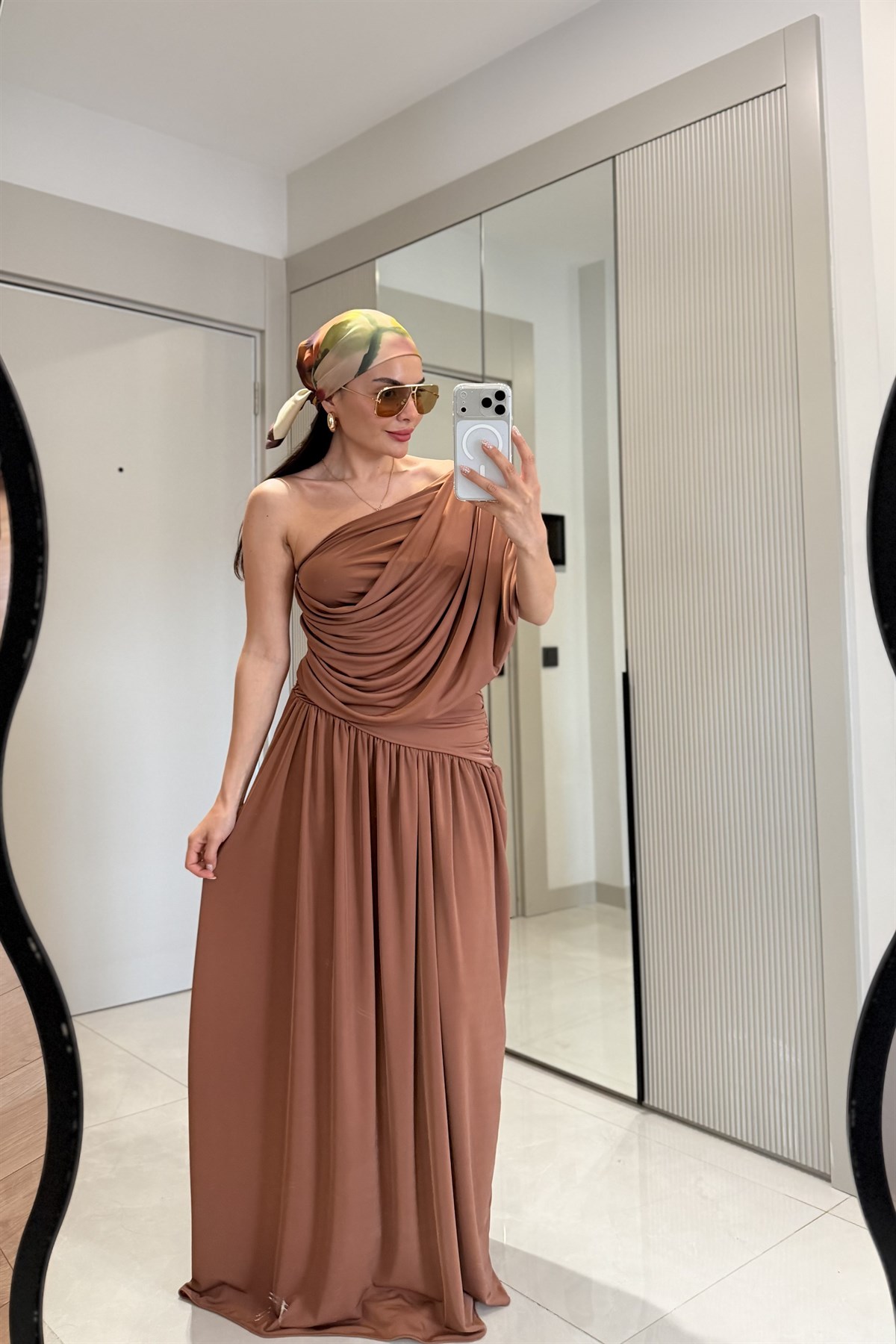 Melodie Sütlü Kahve Drapeli Tek Omuz Elbise