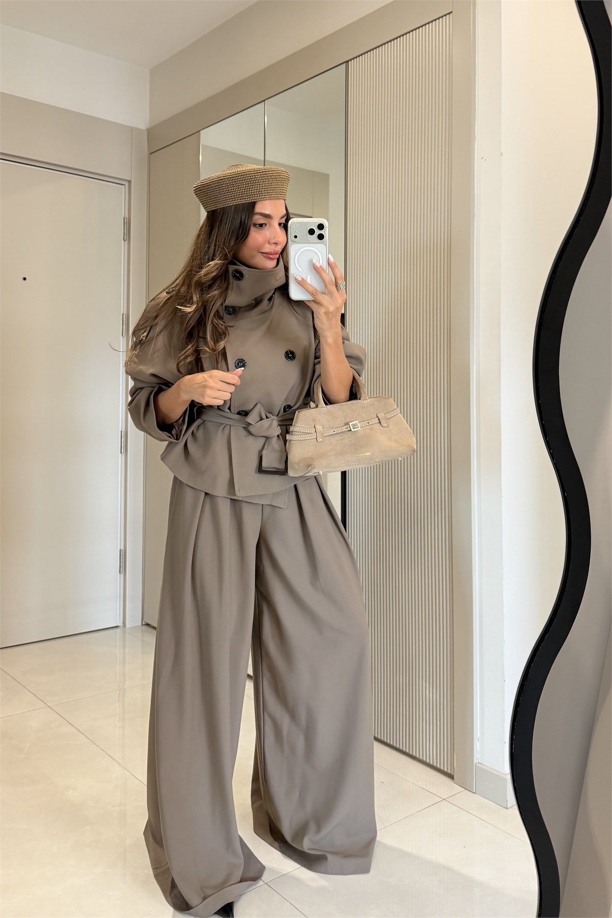 Mirae Vizon Dik Yaka Kemerli Ceket Bol Paça Pantolon Takım