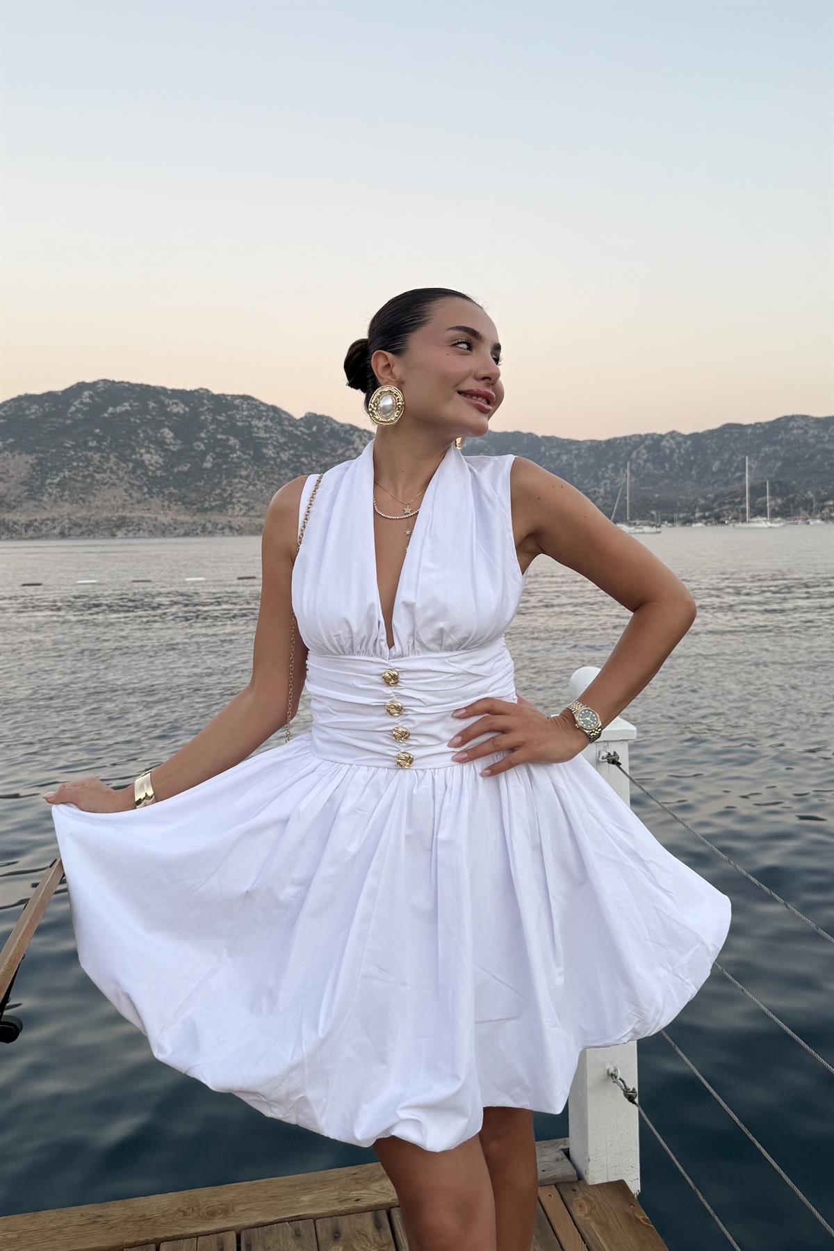 Mirelda Beyaz Gold Düğmeli Elbise