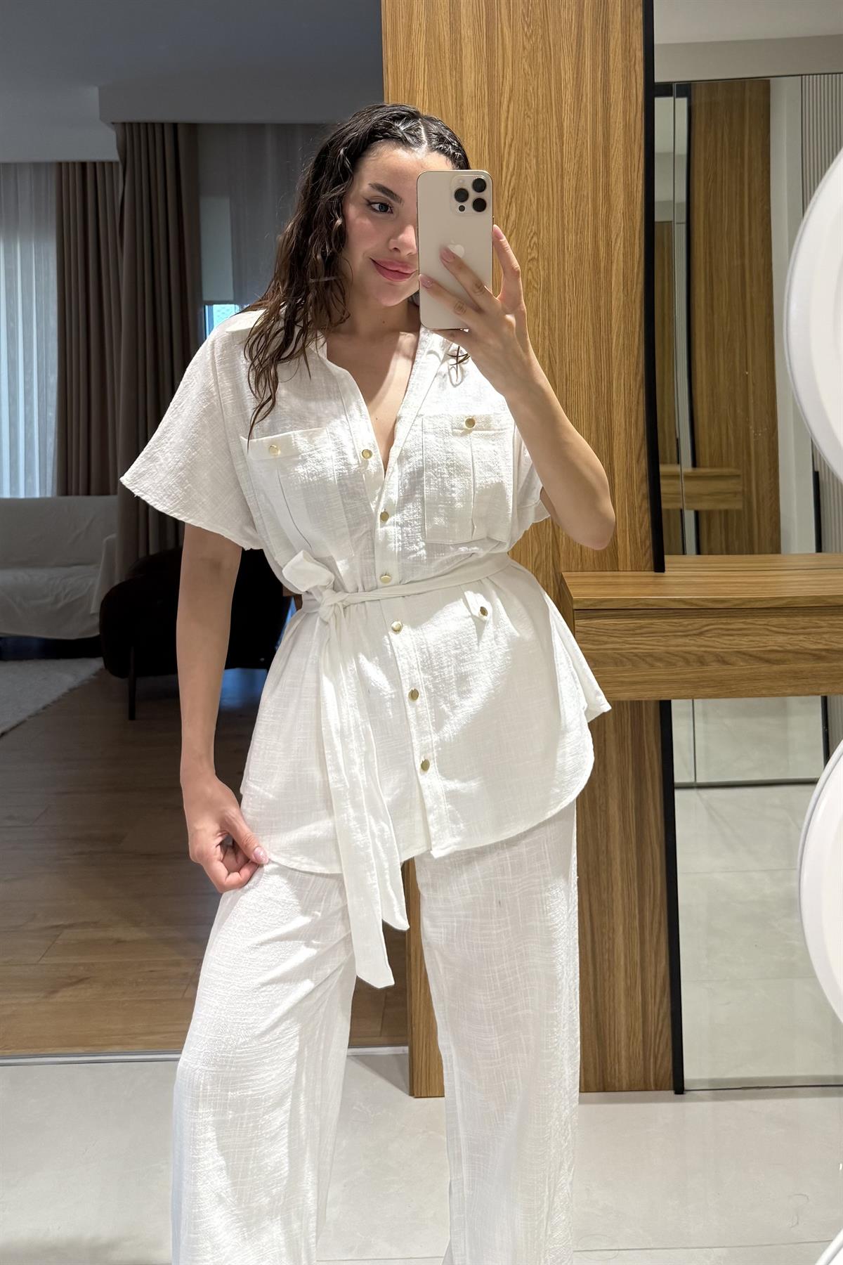 Mirex Beyaz Gold Düğmeli Keten Takım