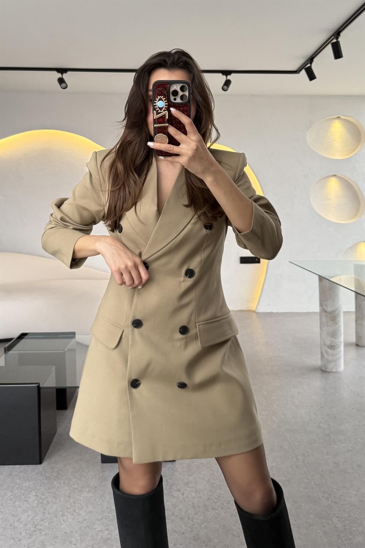 Misha Camel Düğme Detaylı Blazer Elbise 