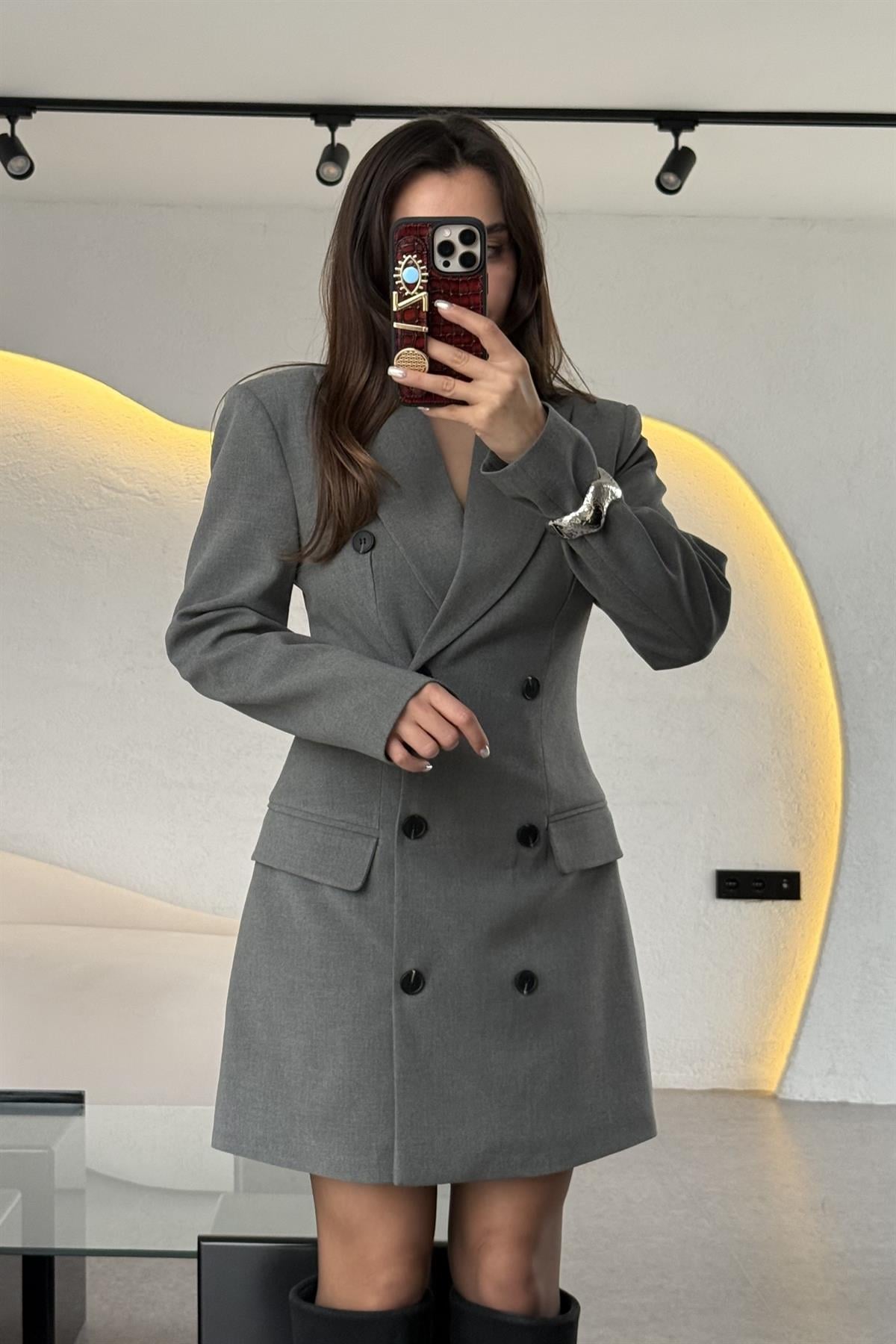 Misha Gri Düğme Detaylı Blazer Elbise 