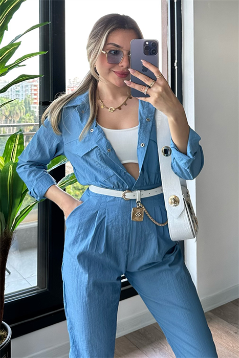 Mita önü zımbalı mavi spor tulum
