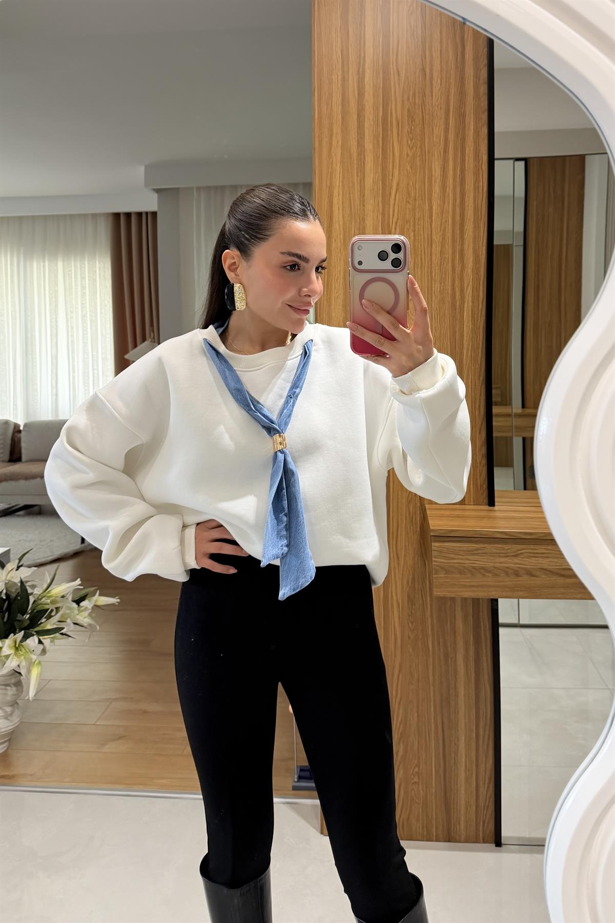 Monex Beyaz Şardonlu Sırt Desenli Sweat