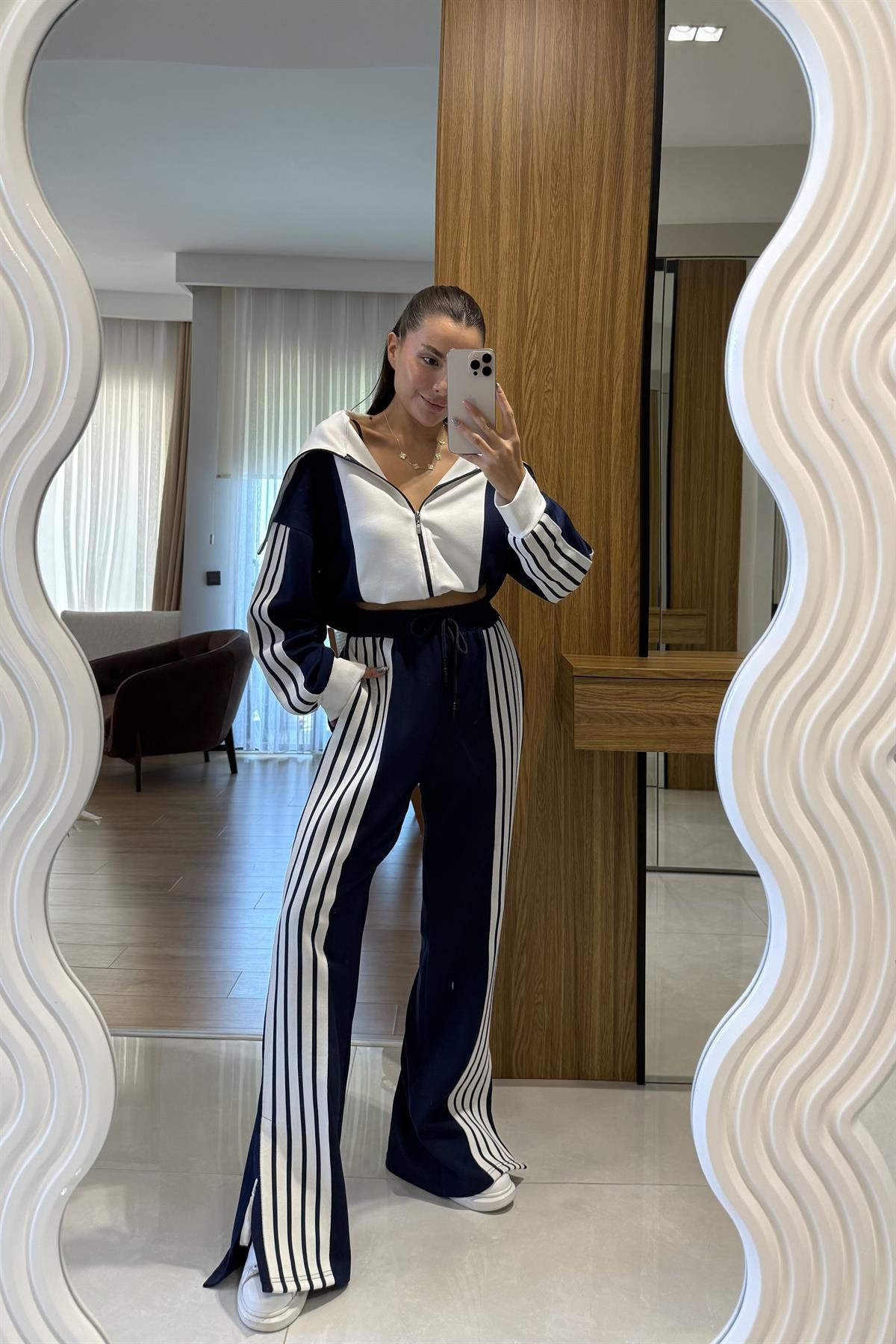 Mongre Lacivert Şerit Detaylı Eşofman Takımı