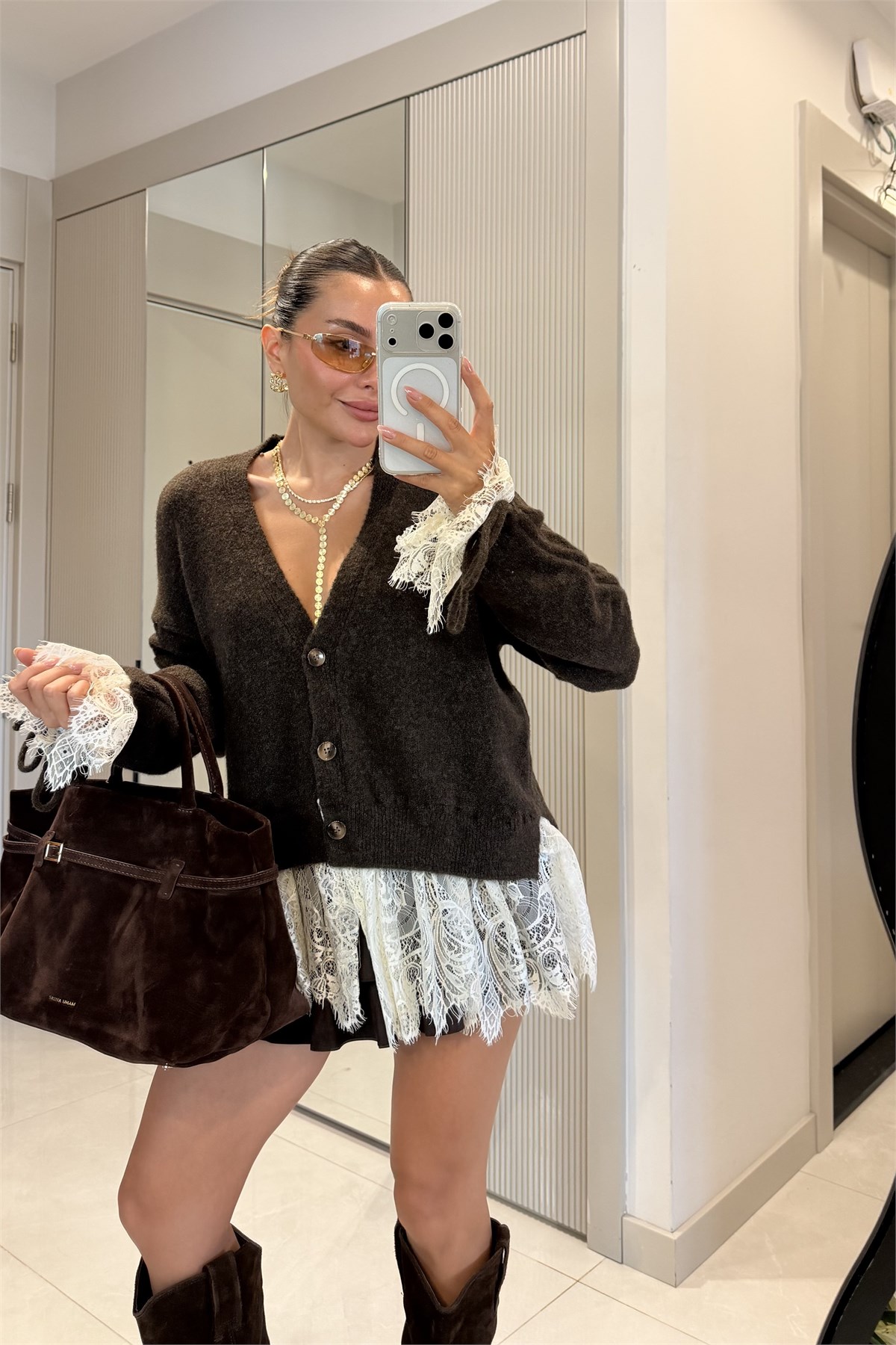 Monica Kahve Dantel Detaylı Hırka