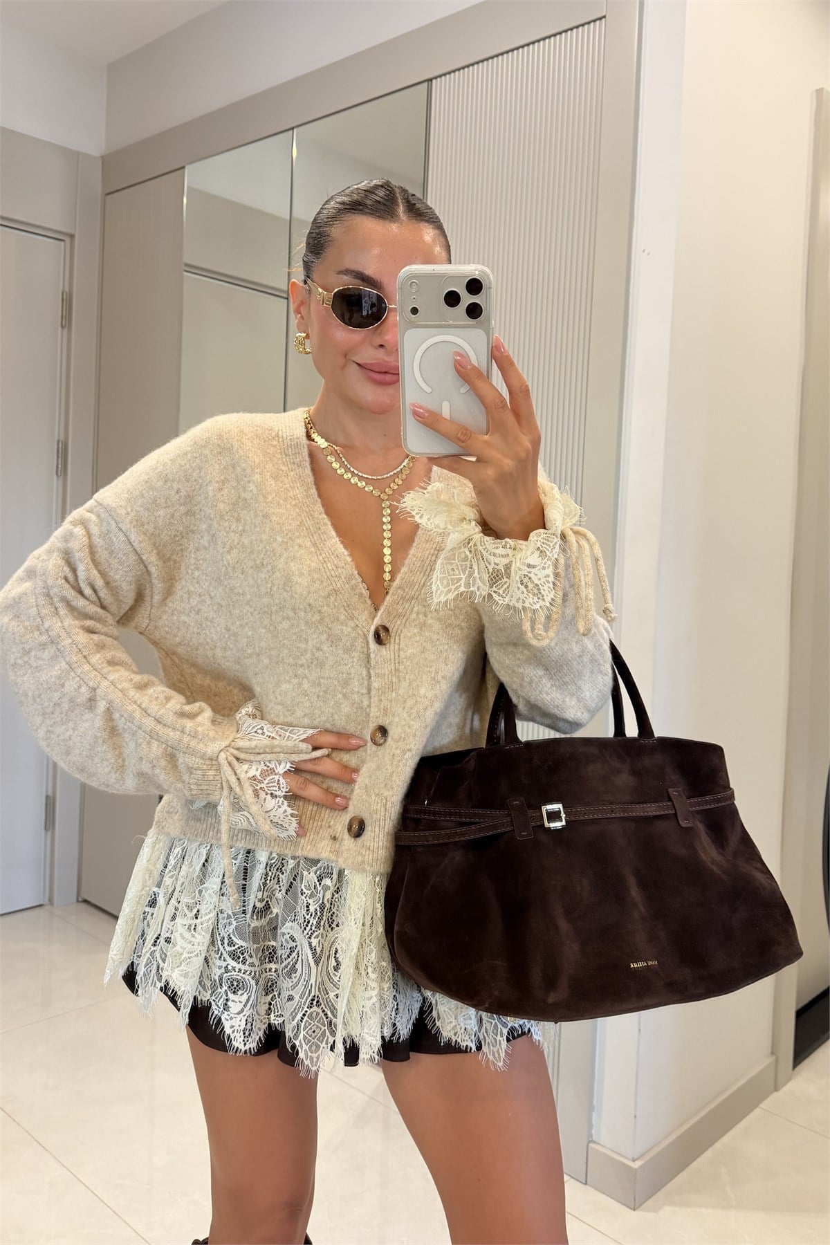Monica Taş Dantel Detaylı Hırka