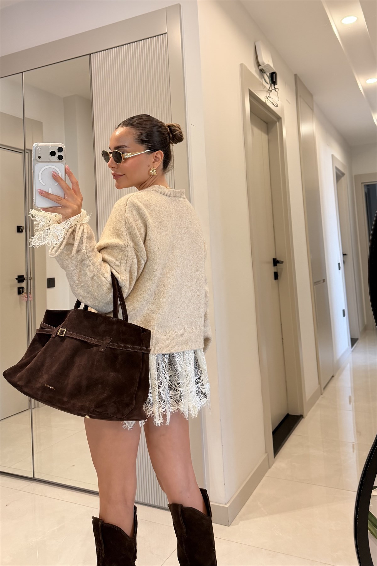 Monica Taş Dantel Detaylı Hırka