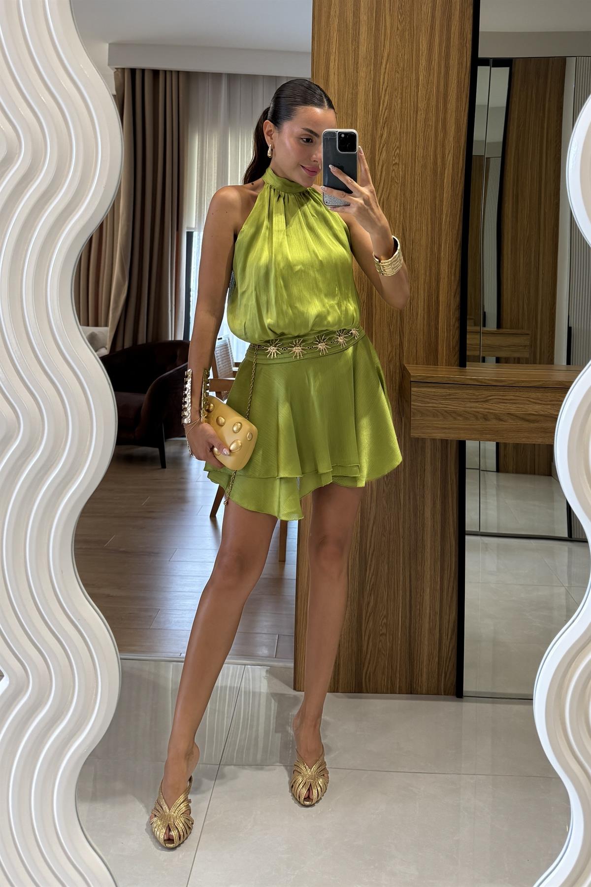 Moroni Yeşil Belden Oturtmalı Volanlı Mini Elbise